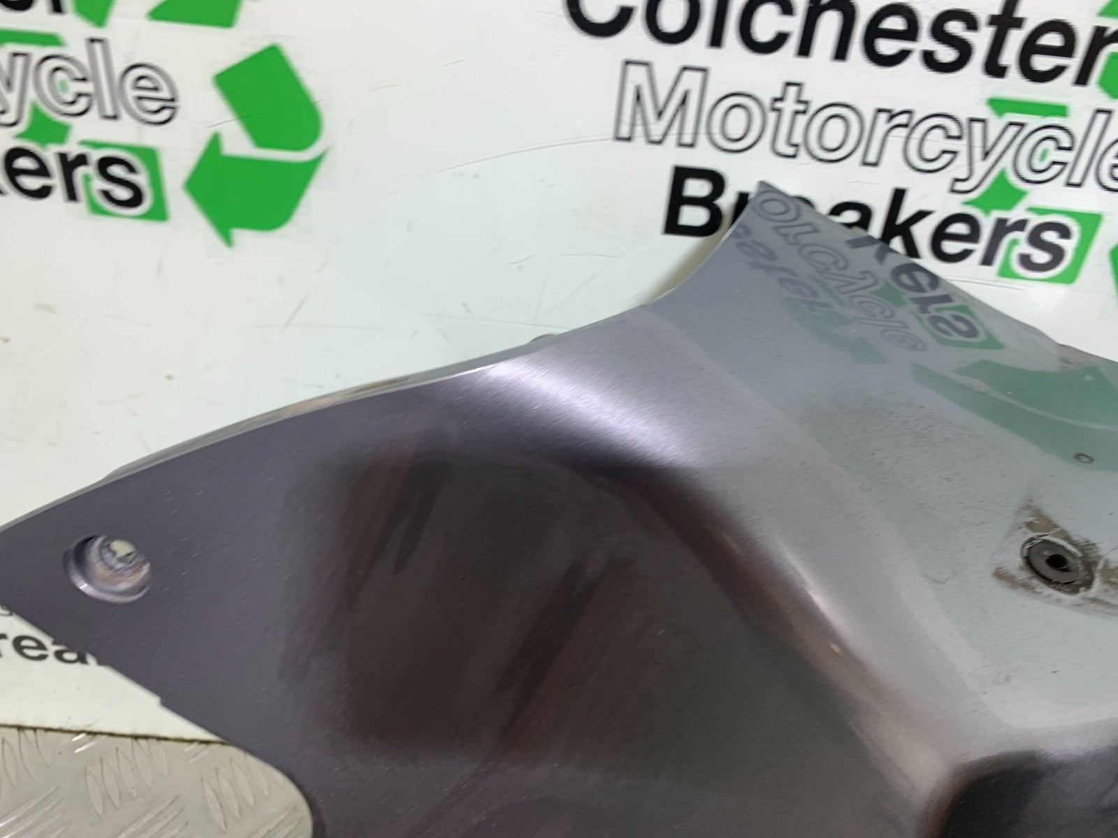 KAWASAKI GTR1400 GTR 1400 RIGHT MIDDLE FAIRING PANEL   YEAR 2007-2009 (CMB1306)