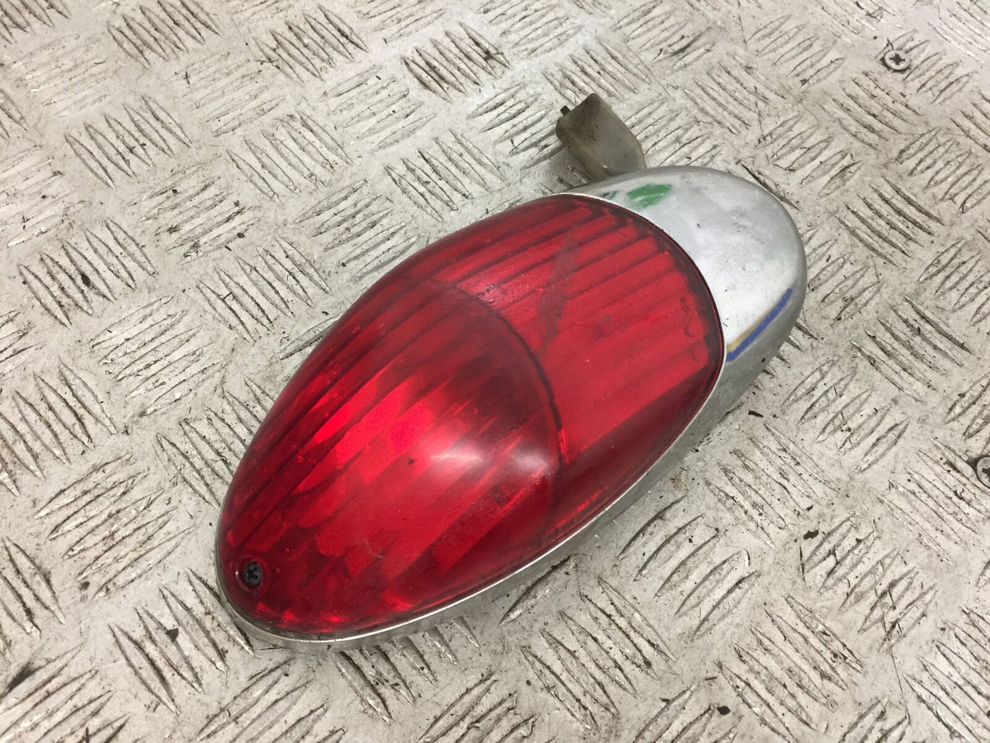 KAWASAKI VN900 VN 900 CUSTOM REAR LIGHT YEAR 2015  (STOCK 780)