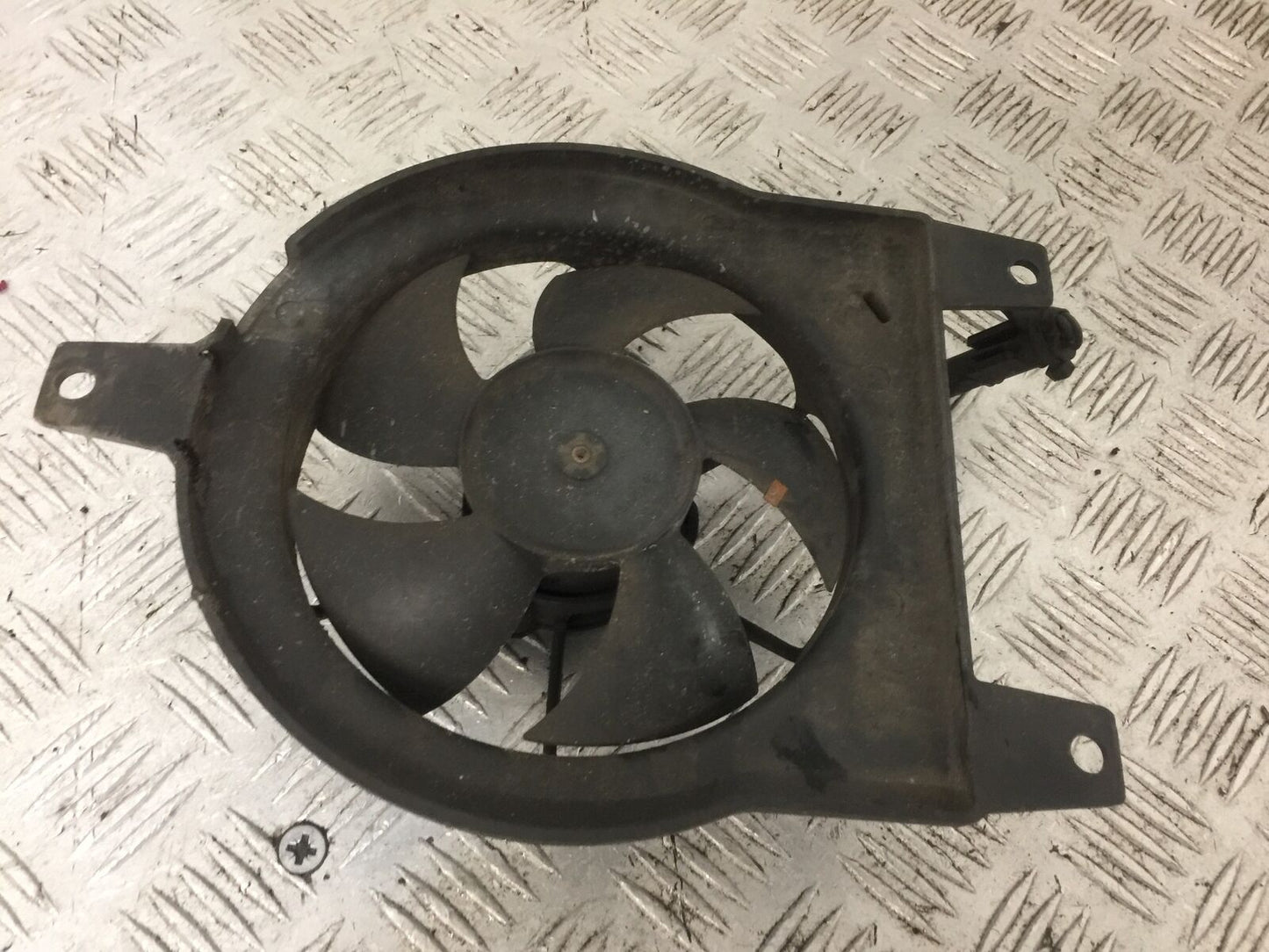 BMW F800 ST RADIATOR FAN   YEAR 2011-2013 (STOCK 886)