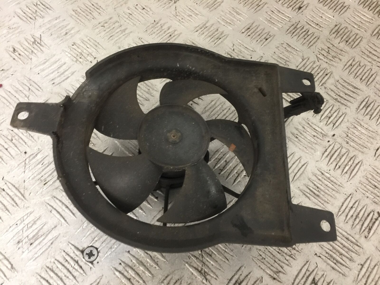 BMW F800 ST RADIATOR FAN   YEAR 2011-2013 (STOCK 886)