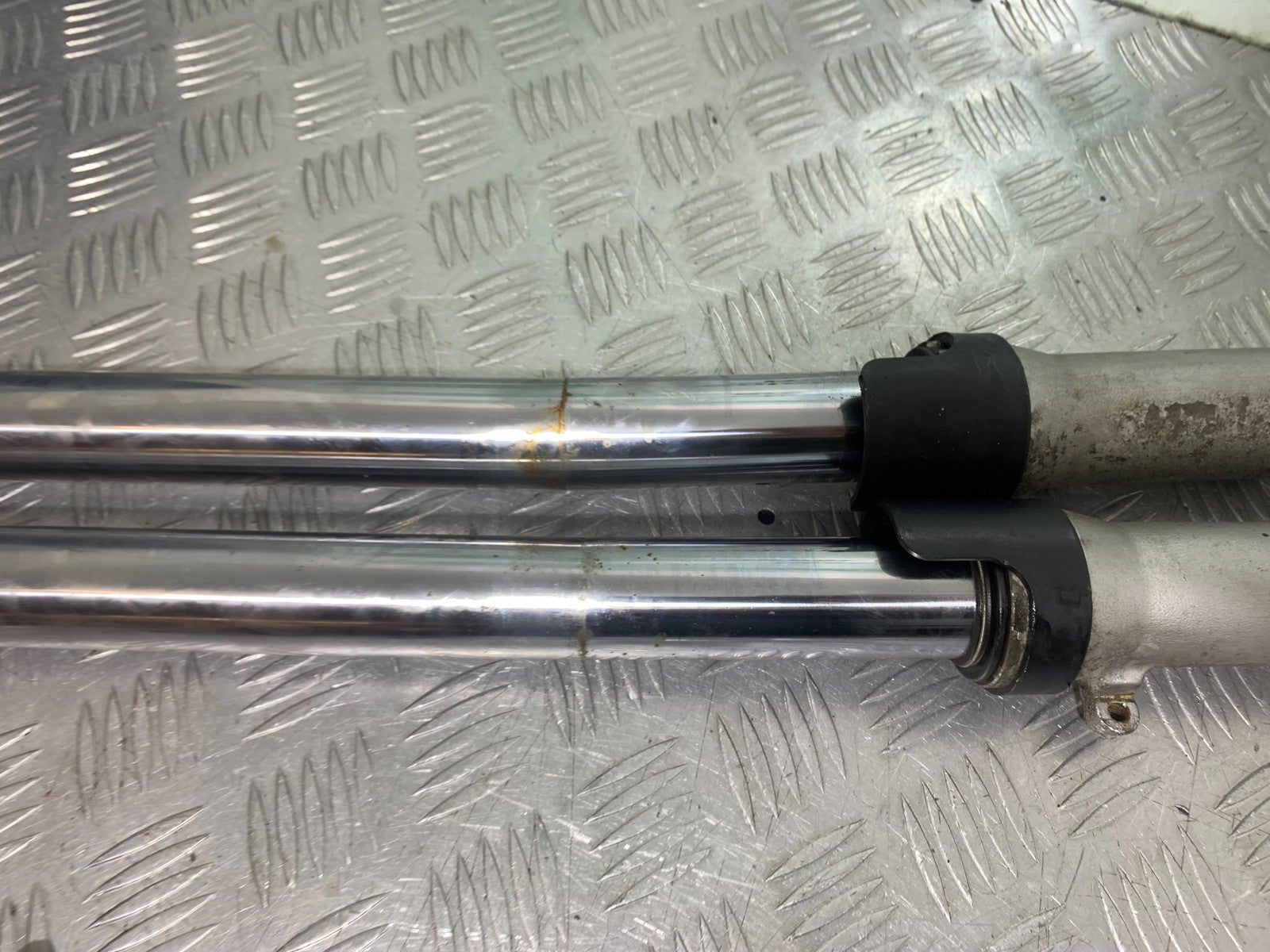 HONDA CBR600 CBR 600 FX FY FORKS (BENT SOLD AS PARTS)   YEAR 1999-2000 (CMB1287)