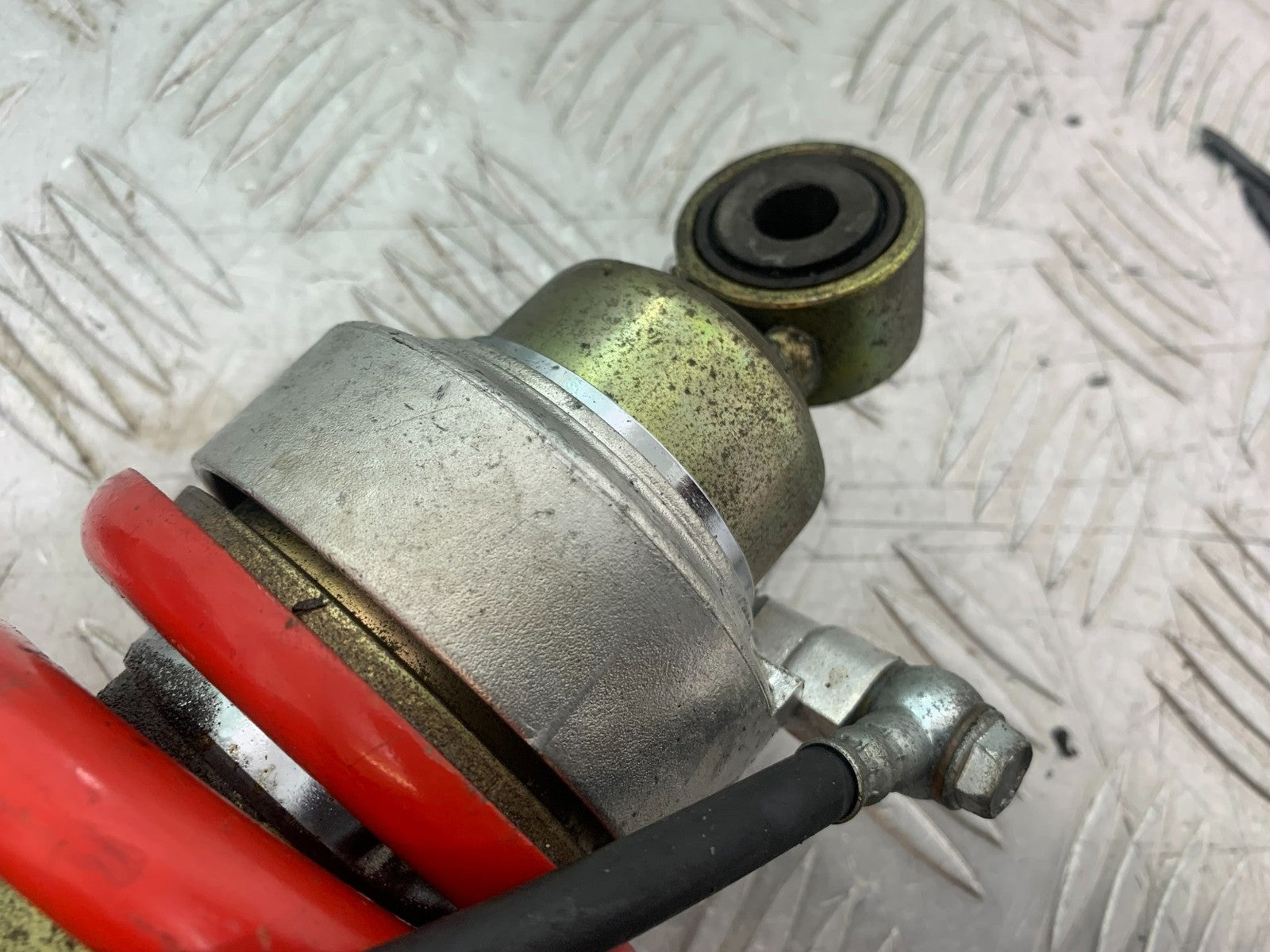 HONDA NTV 600 REVERE REAR SHOCK YEAR 1988-1996  (CMB1281)