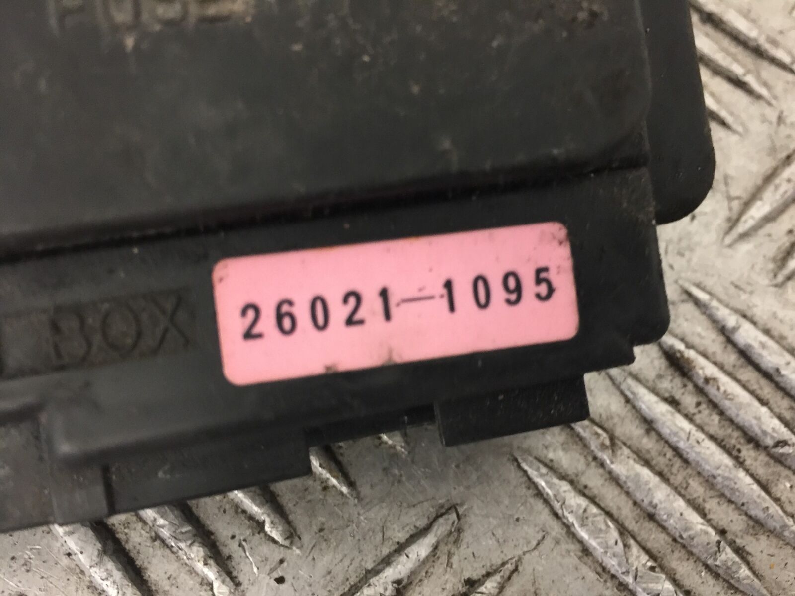 KAWASAKI ZX6R ZX6 G FUSE BOX  YEAR 1998-99 (STOCK 582)