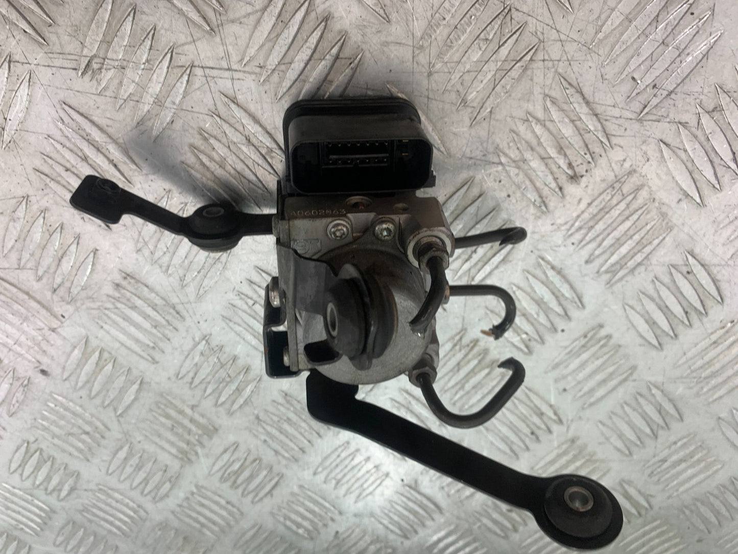 TRIUMPH TIGER 800 XRT ABS PUMP 2018-2020 (CMB1193)