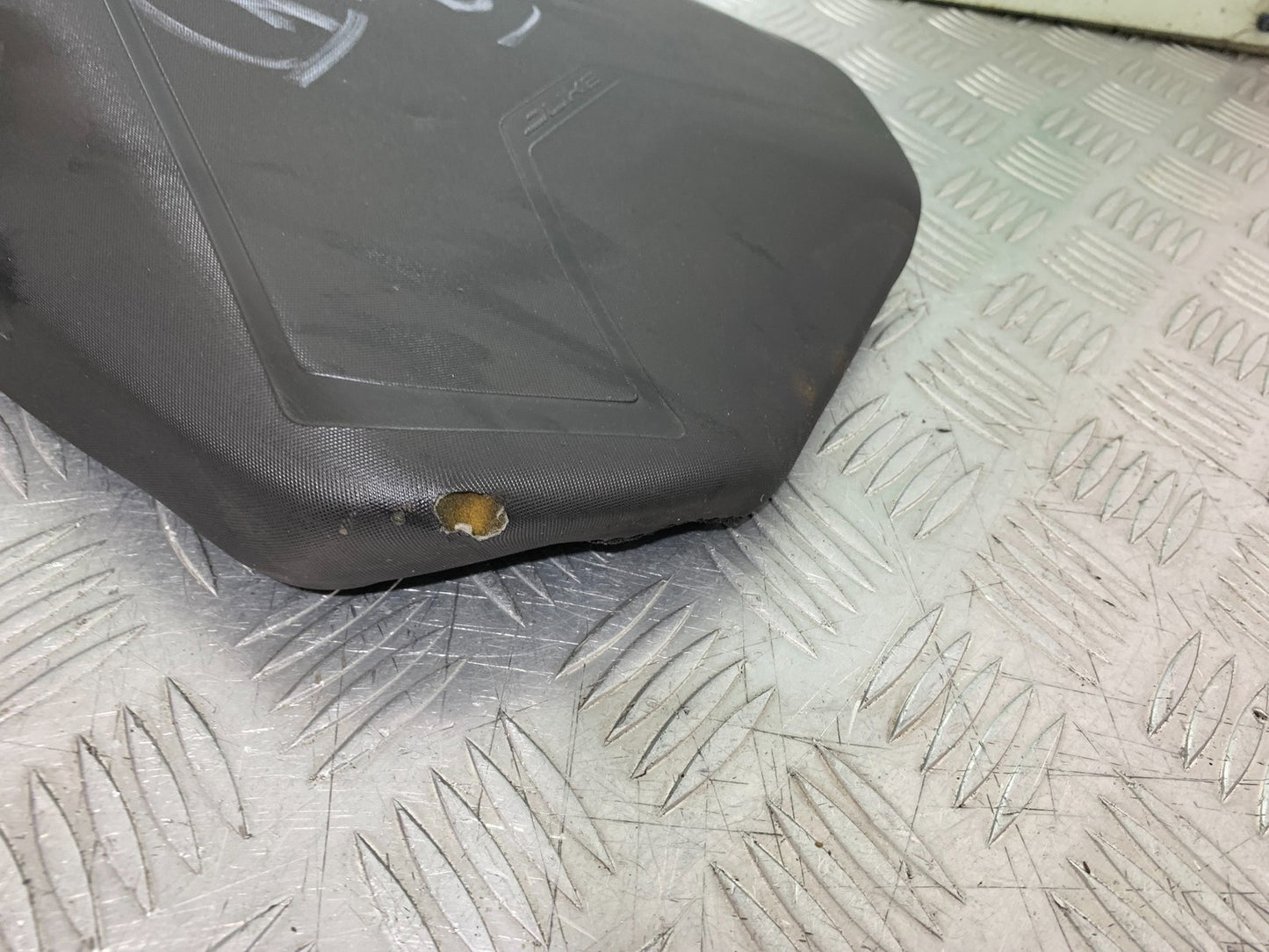 KTM DUKE 125 FRONT SEAT  YEAR 2017-2022 (CMB1274)