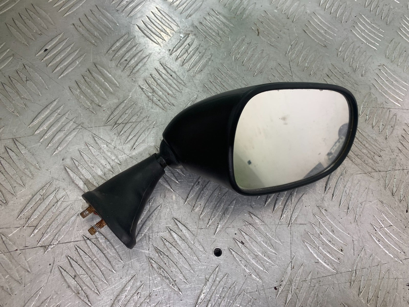 YAMAHA YZF1000 THUNDERACE RIGHT MIRROR  YEAR 1997-2000 (CMB1204)