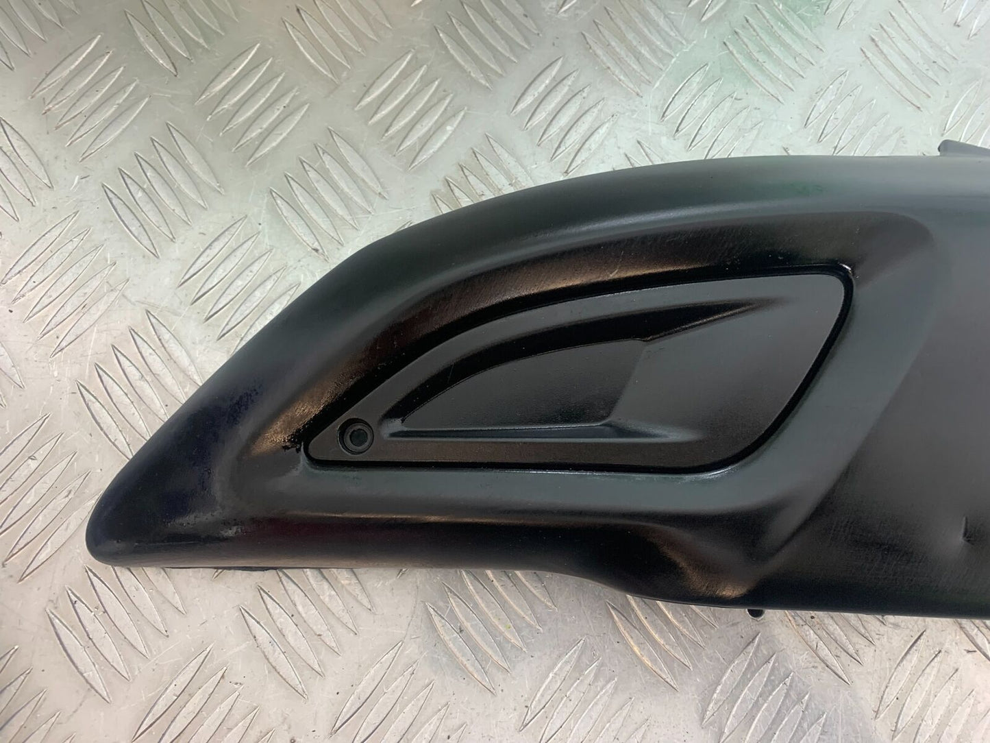 DUCATI DIAVEL 1200 RIGHT AIR DUCT COVER   YEAR 2014-17 (CMB1054)