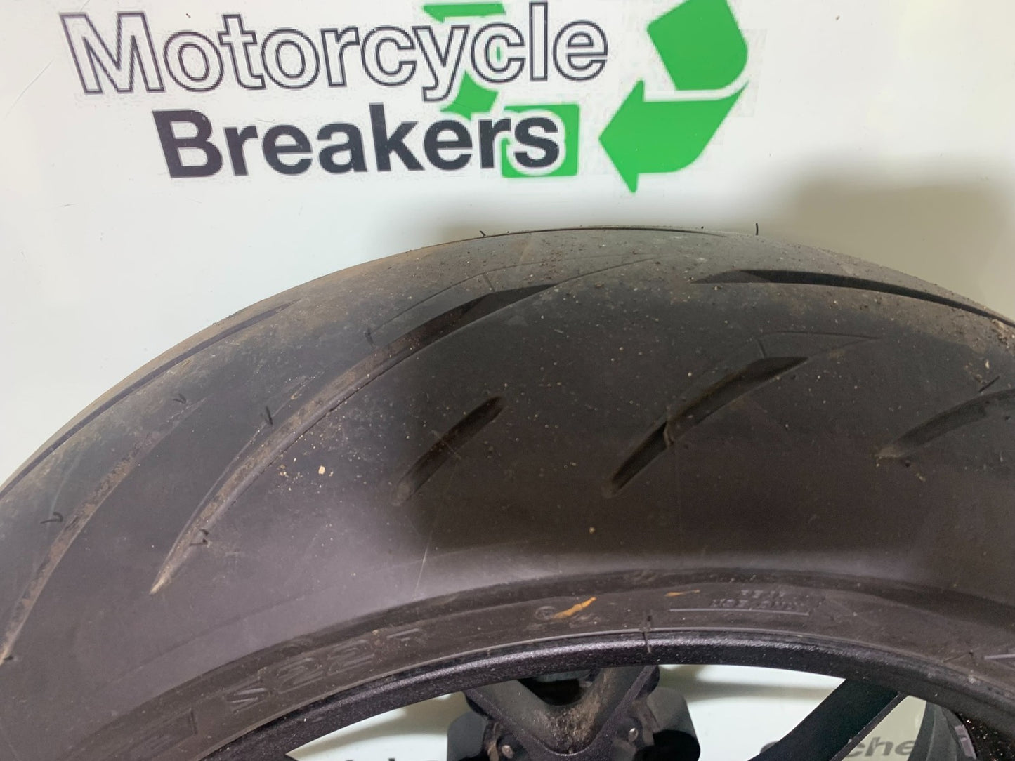 APRILIA RSV4 FACTORY REAR WHEEL  YEAR 2009-2012 (CMB1224)