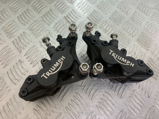 TRIUMPH 955i SPRINT ST FRONT BRAKE CALIPERS  1999-2004 (CMB1176)
