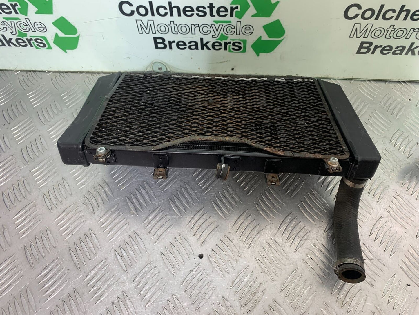 KAWASAKI Z750 Z 750 RADIATOR   YEAR 2004-2006  (CMB1104)