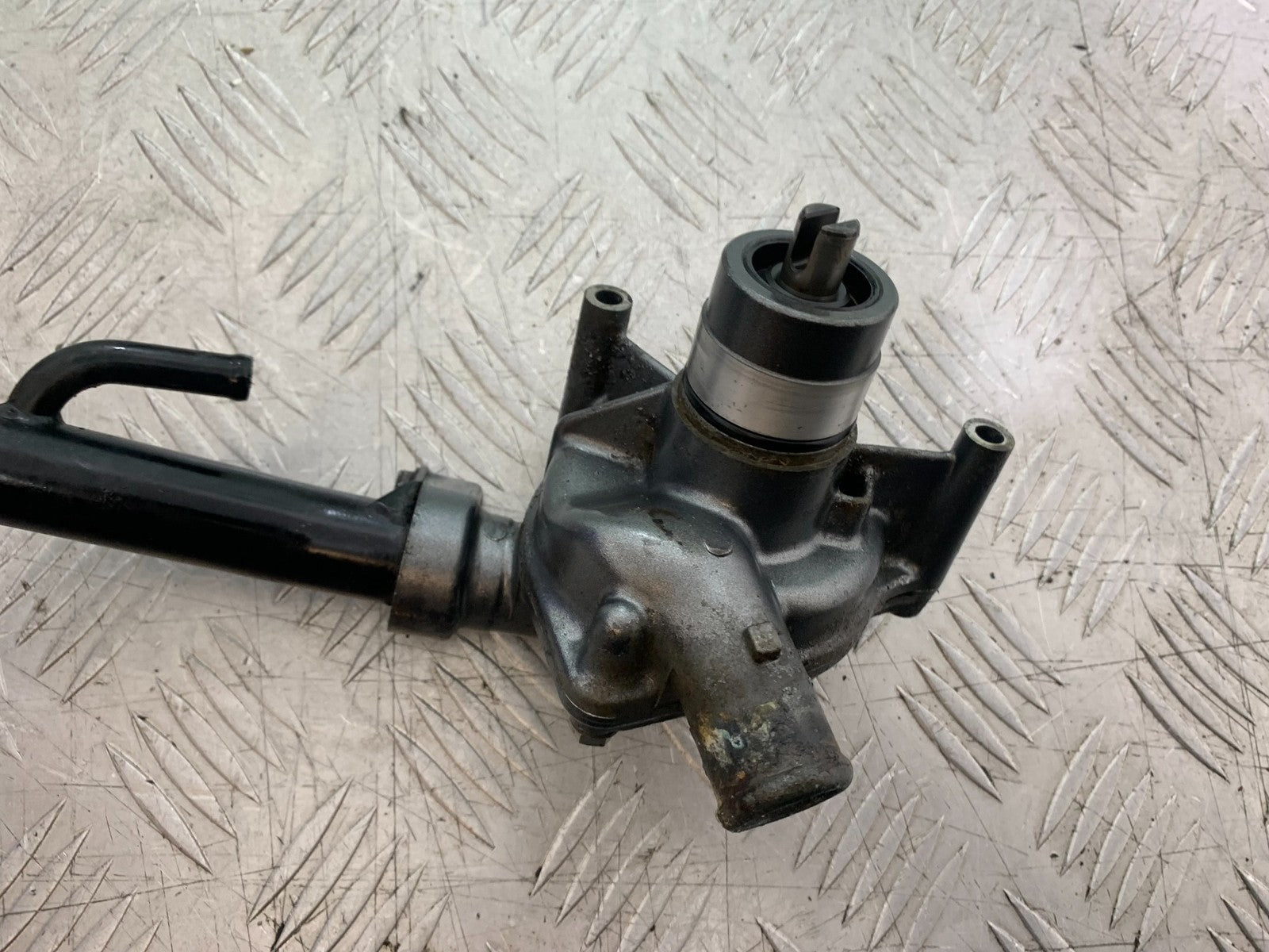 TRIUMPH TROPHY 900 WATER PUMP   YEAR 1991-95 (CMB1251)