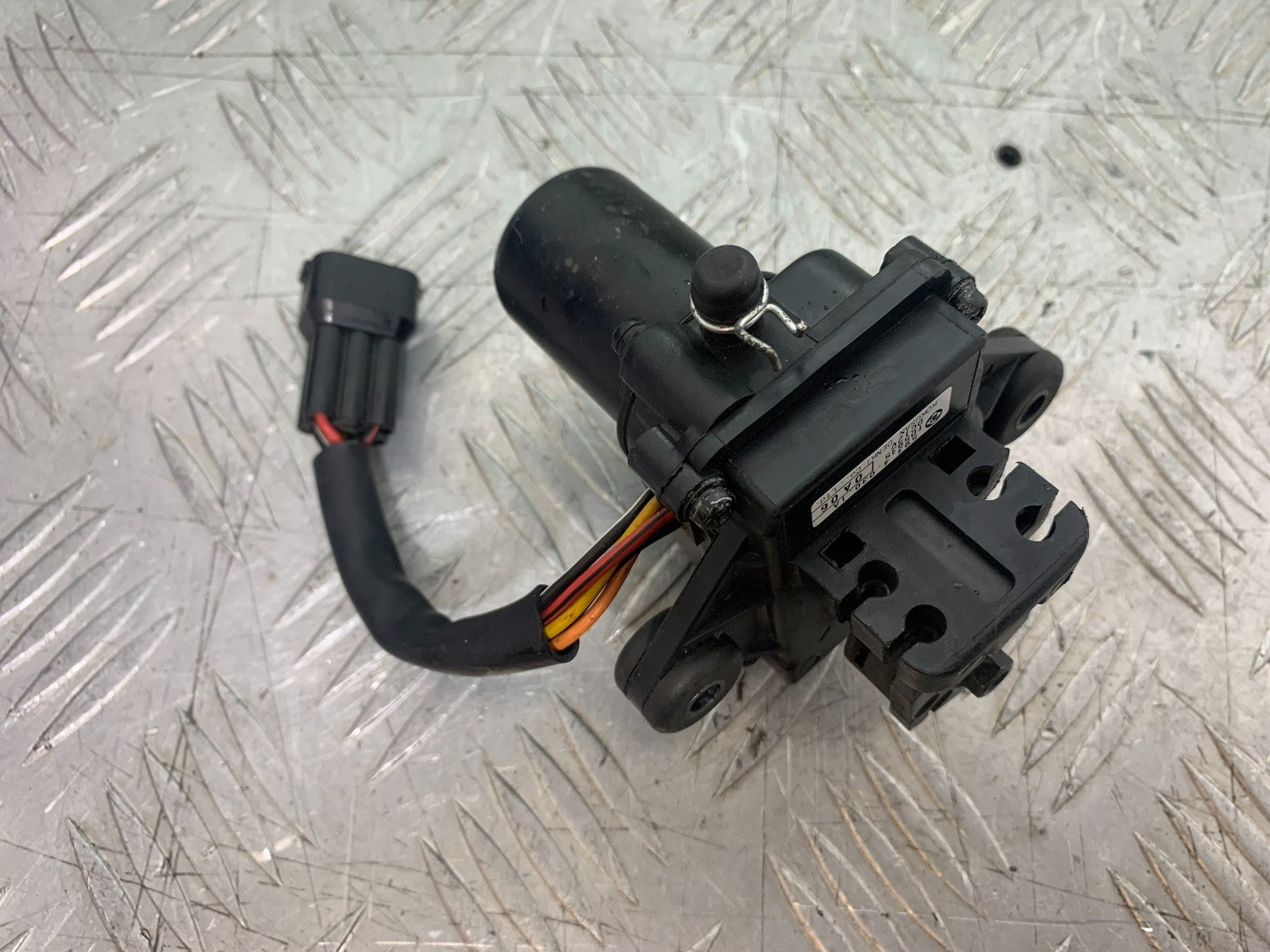 DUCATI 1198 S EXHAUST SERVO MOTOR  YEAR 2009-2011 (CMB1219)