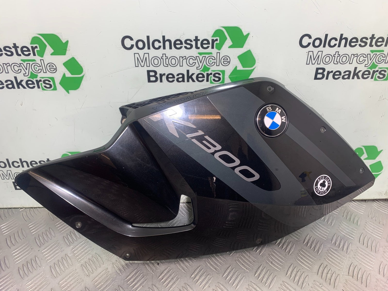 BMW K1300 S K 1300 S RIGHT FAIRING PANEL YEAR 2009-16 (CMB1216)