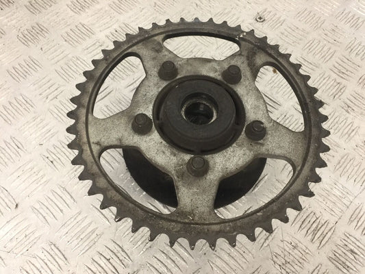 SUZUKI GSF600 GSF 600 BANDIT SPROCKET CARRIER  YEAR 2002 (STOCK 852)