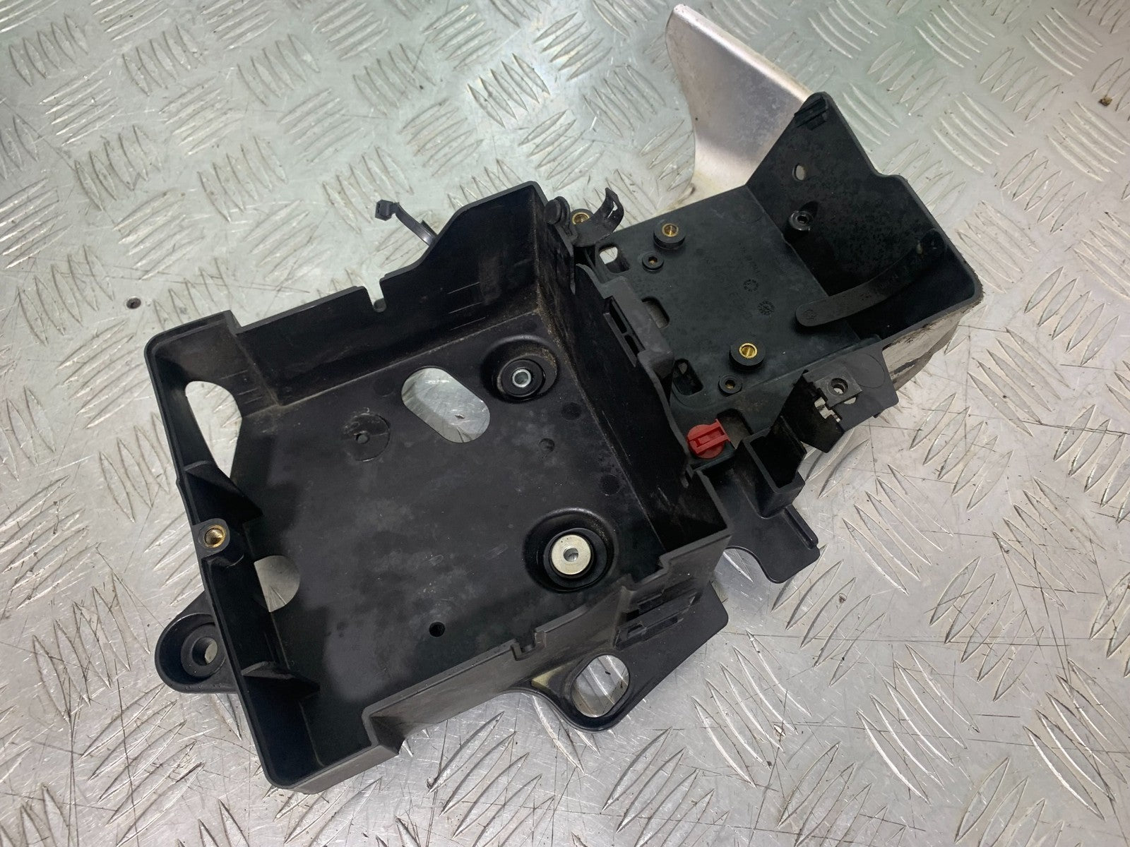 DUCATI 1198 S BATTERY TRAY  YEAR 2009-2011 (CMB1219)