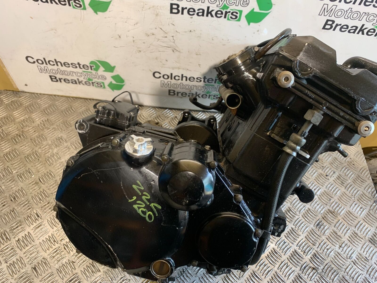 KAWASAKI ZZR1200 ZZR 1200 ENGINE  YEAR 2002-05 (STOCK 993)