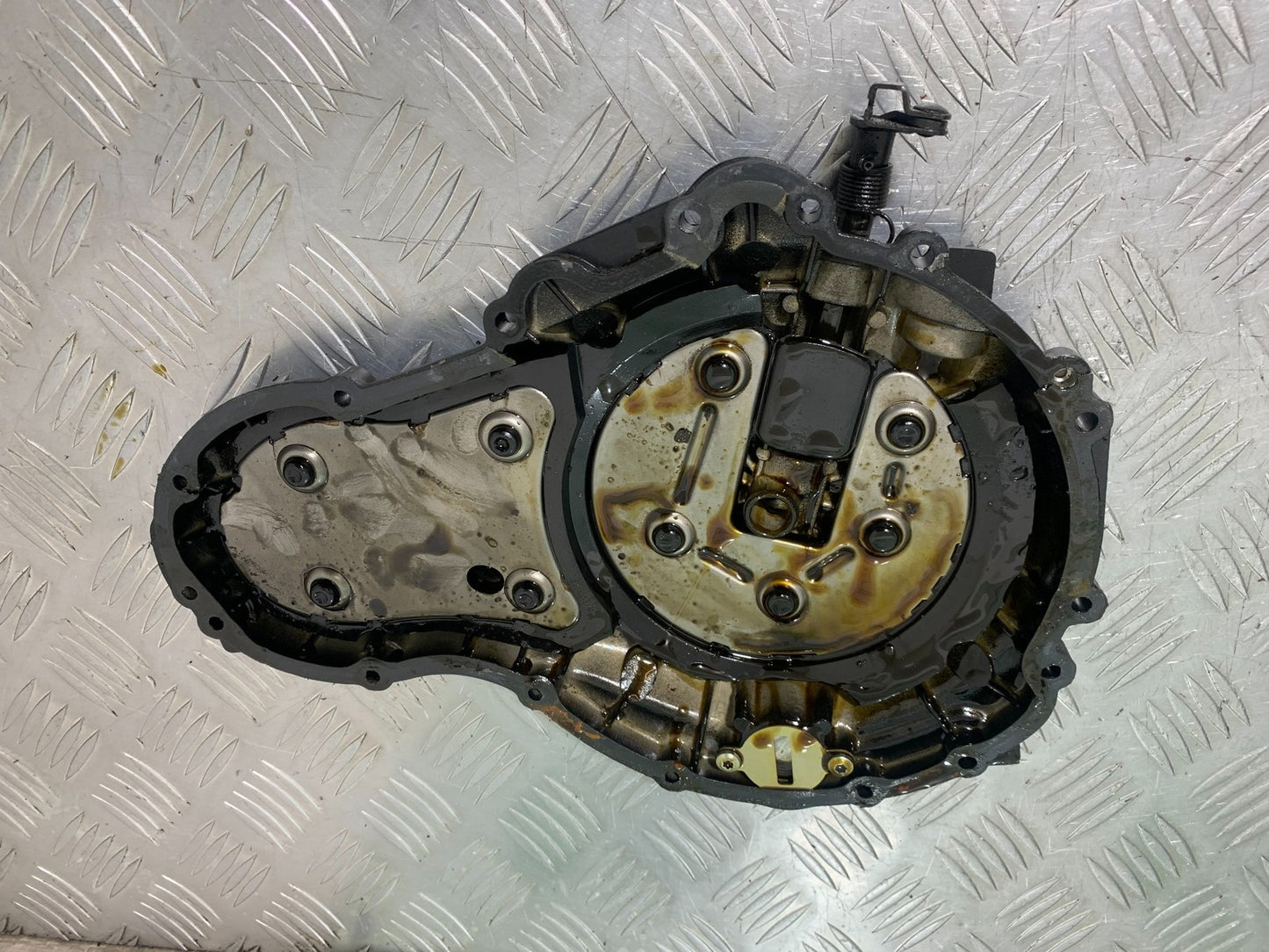 TRIUMPH 955I SPRINT RS CLUTCH COVER  YEAR 1999-04