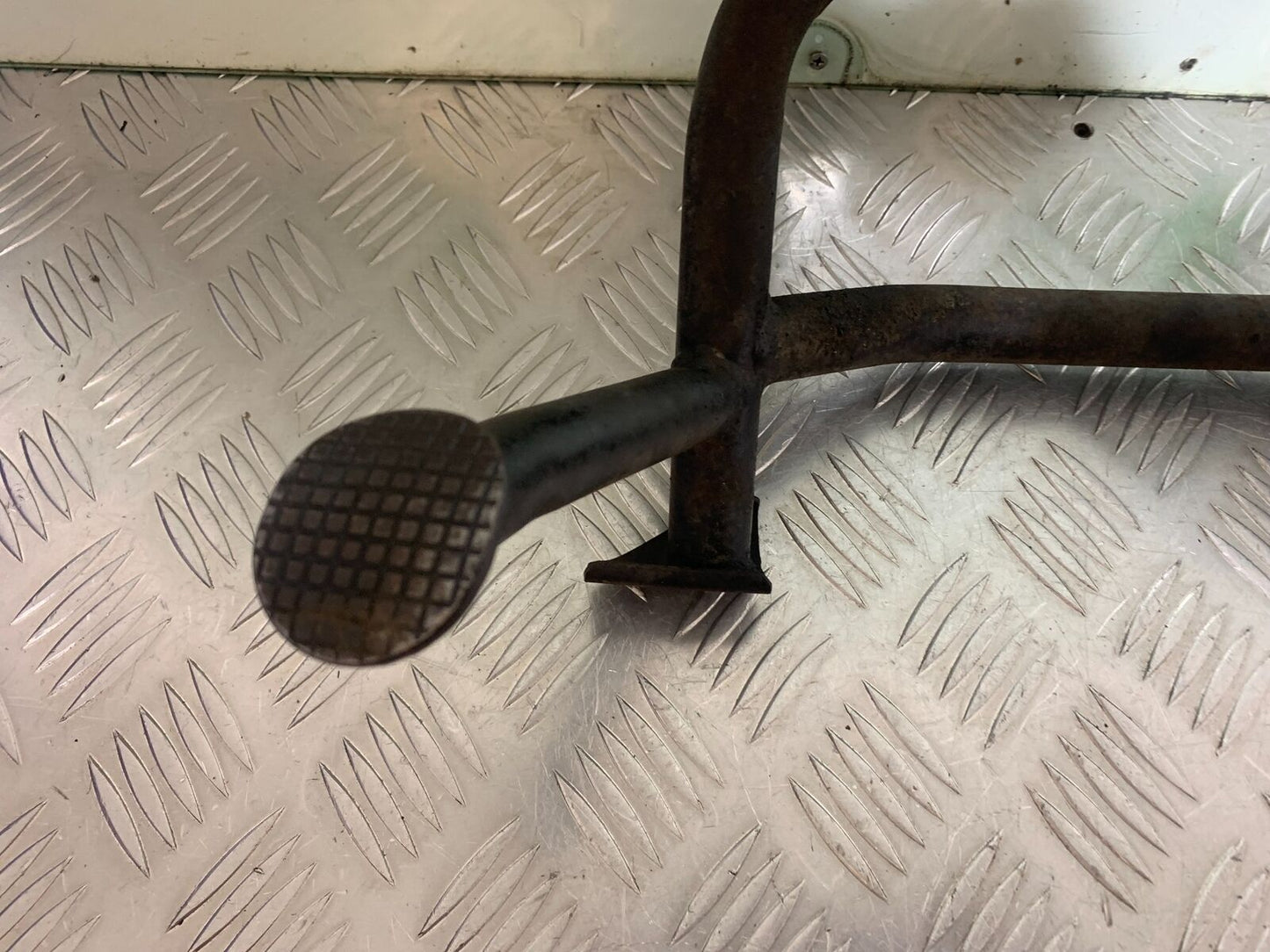 YAMAHA XJ6 XJ6-S CENTER STAND  YEAR 2009-2015  (CMB1070)