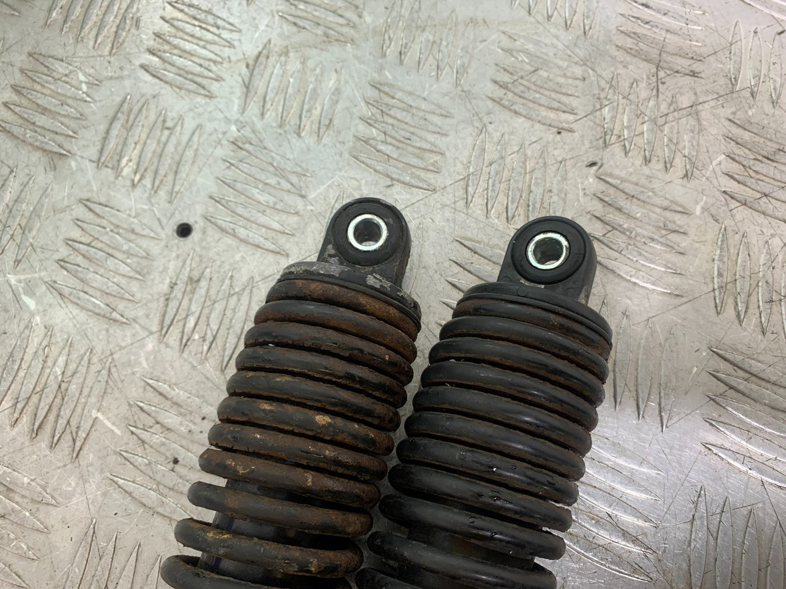 YAMAHA XMAX 250 XMAX 250 REAR SHOCKS  YEAR 2006-09 (CMB1201)