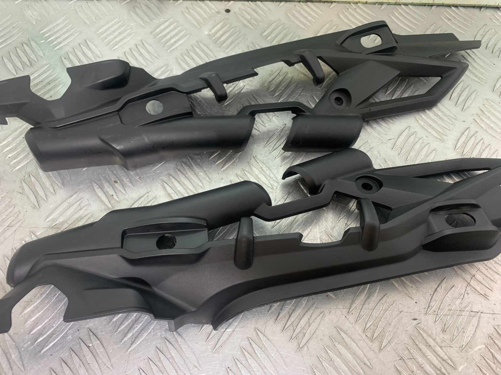 TRIUMPH TIGER 800 XRT LEFT AND RIGHT SIDE NFILL PANELS  2018-2020 (CMB1193)
