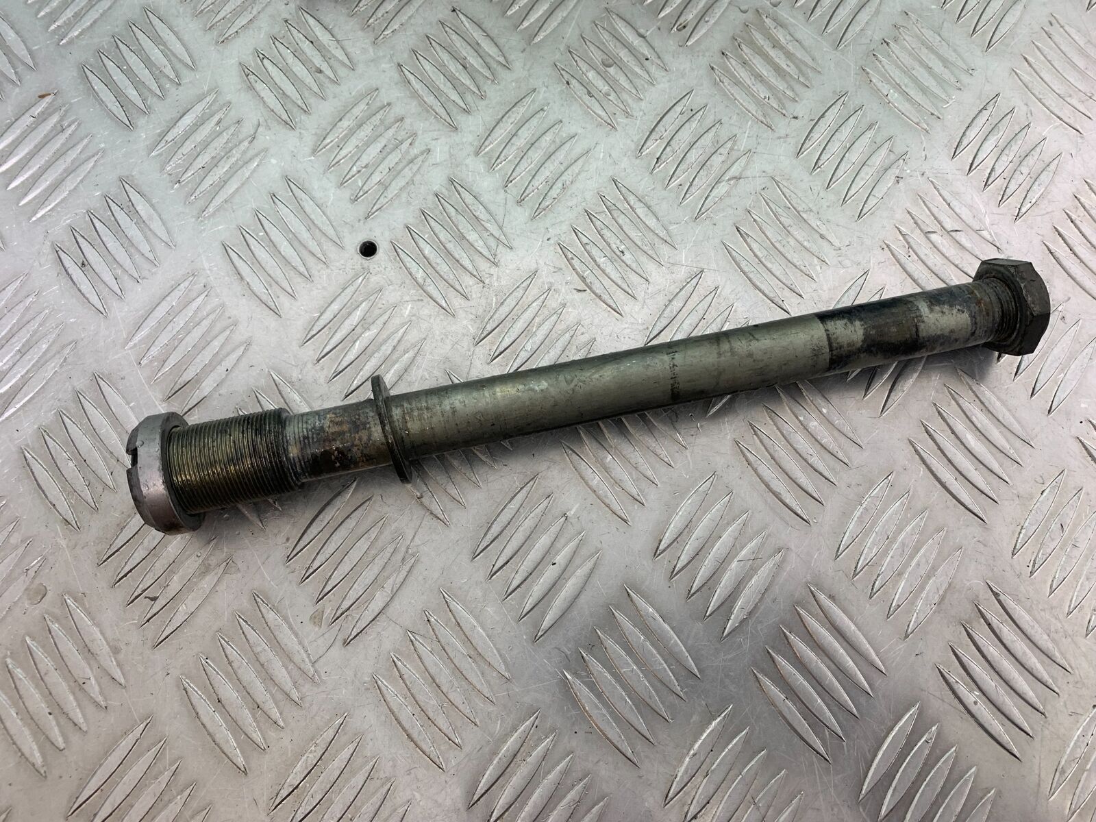 SUZUKI SV1000 SV 1000 K4 SWINGARM SPINDLE   YEAR 2003-2007 (CMB1042)
