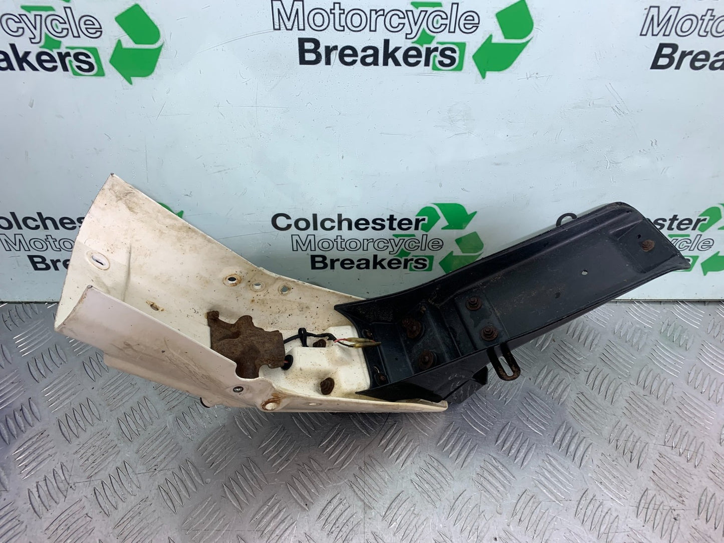 KAWASAKI KLR250 KLR 250 REAR MUDGUARD  YEAR 1984-2001 (CMB1225)