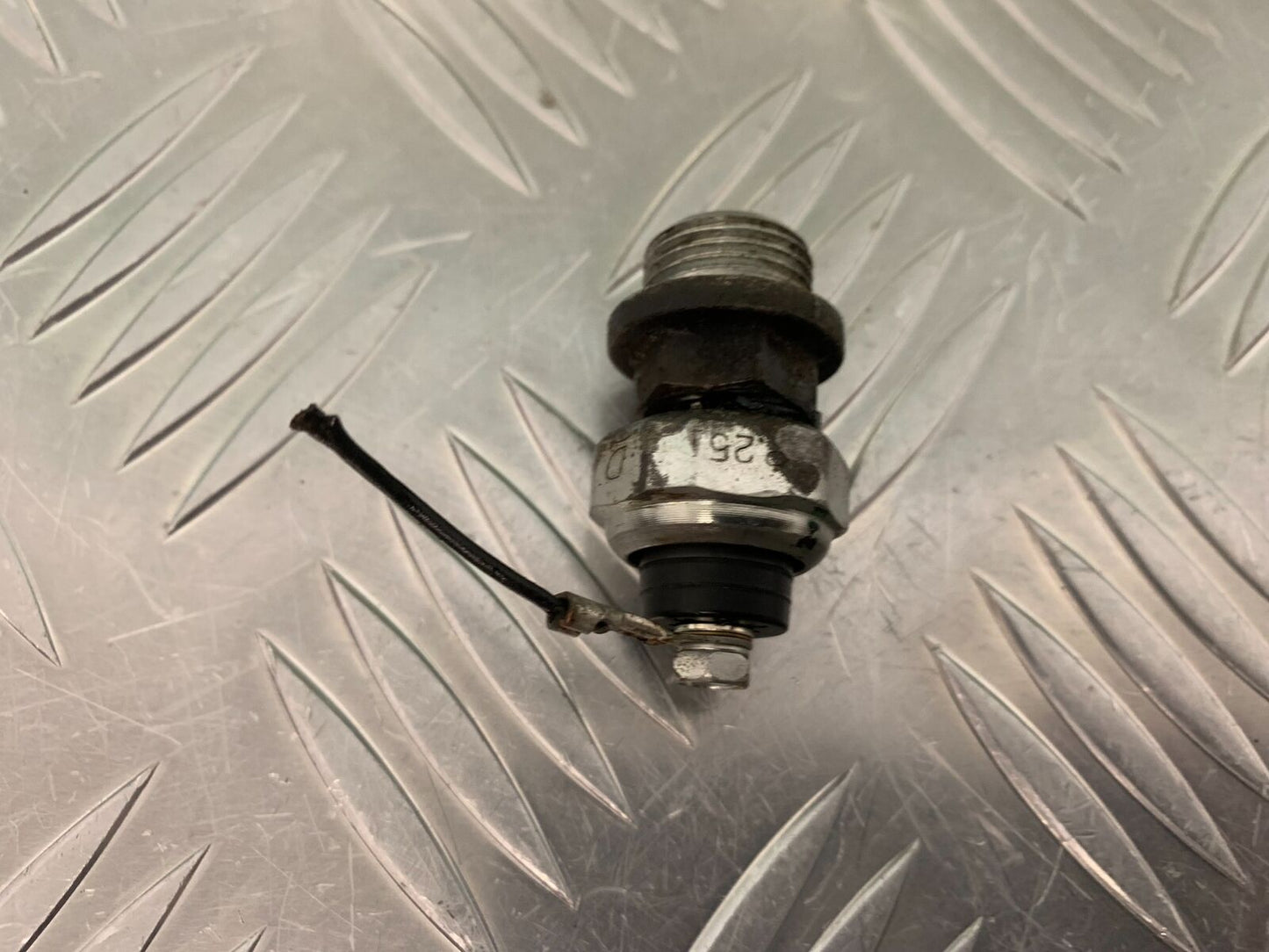 HONDA CB500 f CB500F OIL SWITCH   YEAR 2022 (STOCK 951)