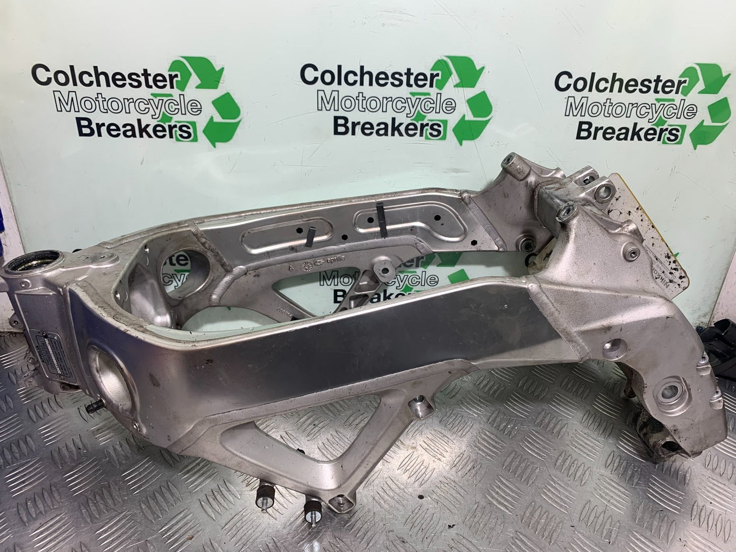 APRILIA TUONO 1000 V4 FRAME REG LOG BOOK  YEAR 2013-2014 (CMB1239)