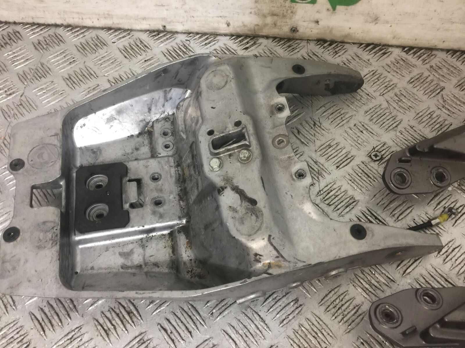 KAWASAKI Z1000 SX REAR SUBFRAME  YEAR 2011 (STOCK 796)