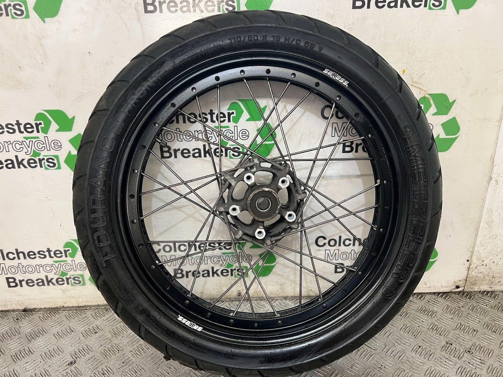 TRIUMPH TIGER 1200 EXPLORER FRONT WHEEL   YEAR 2012-2015 (STOCK 901)