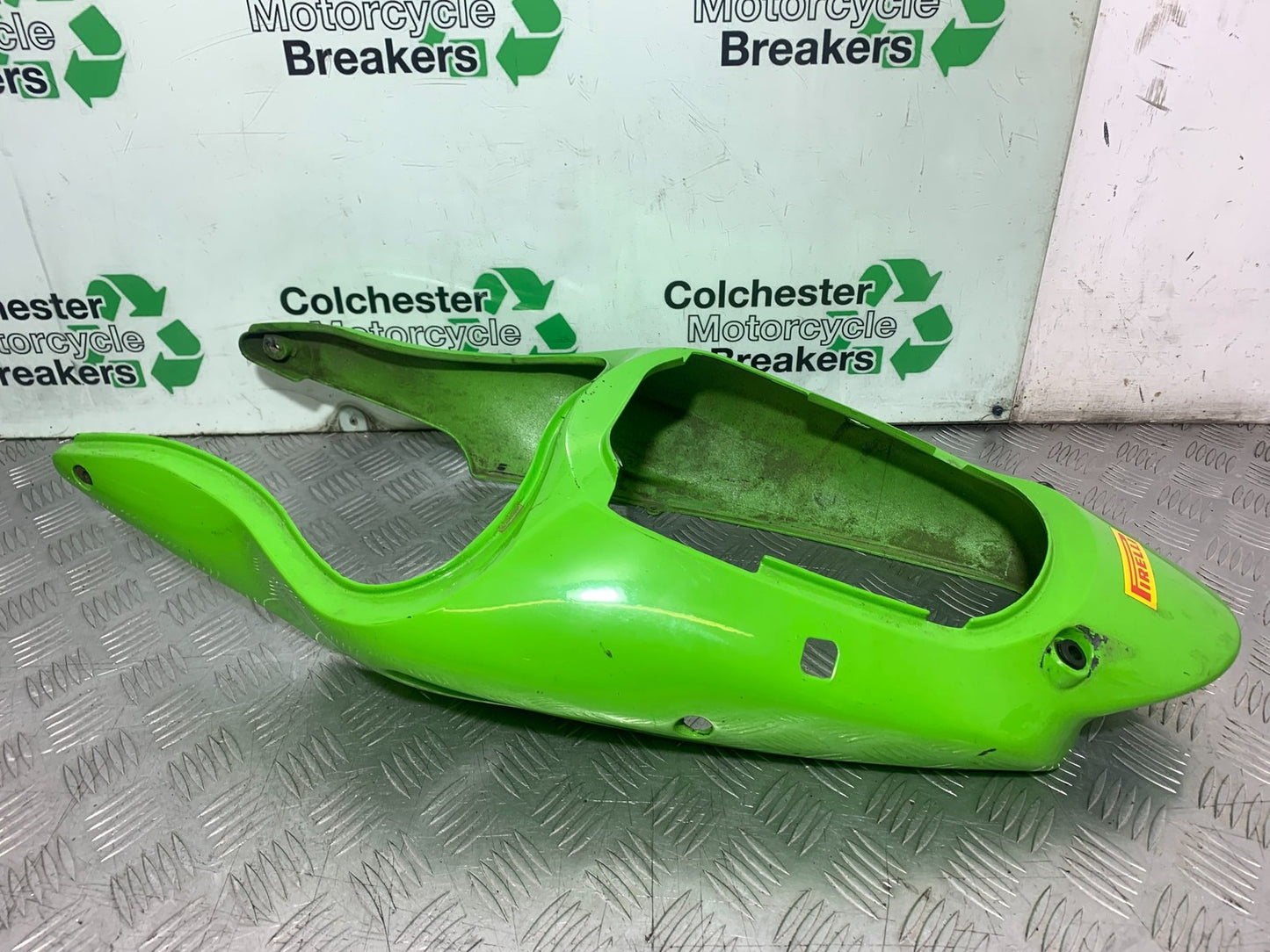 KAWASAKI ZX9R ZX9 C TAIL PIECE SEAT UNIT  YEAR 1998-99 (CMB1213)