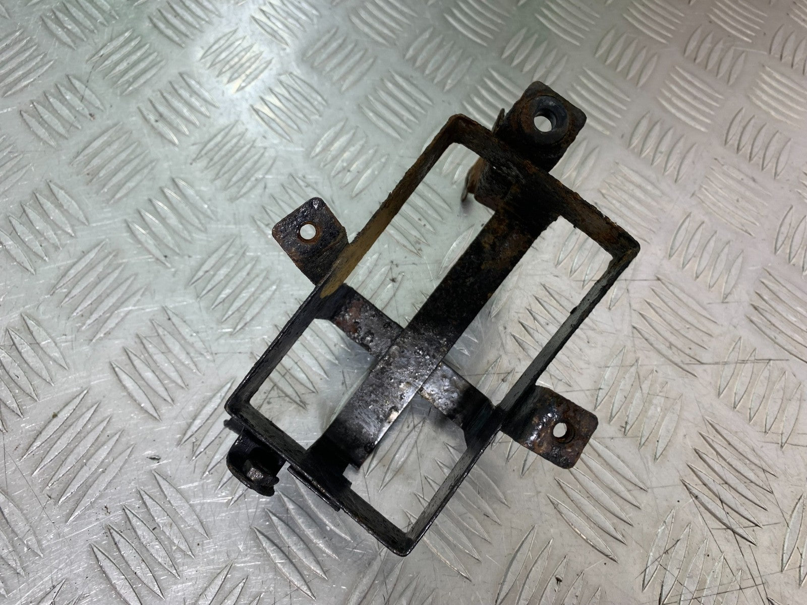 QINGQI QM125 GY-2B BATTERY BOX  YEAR 2016 (CMB1228)