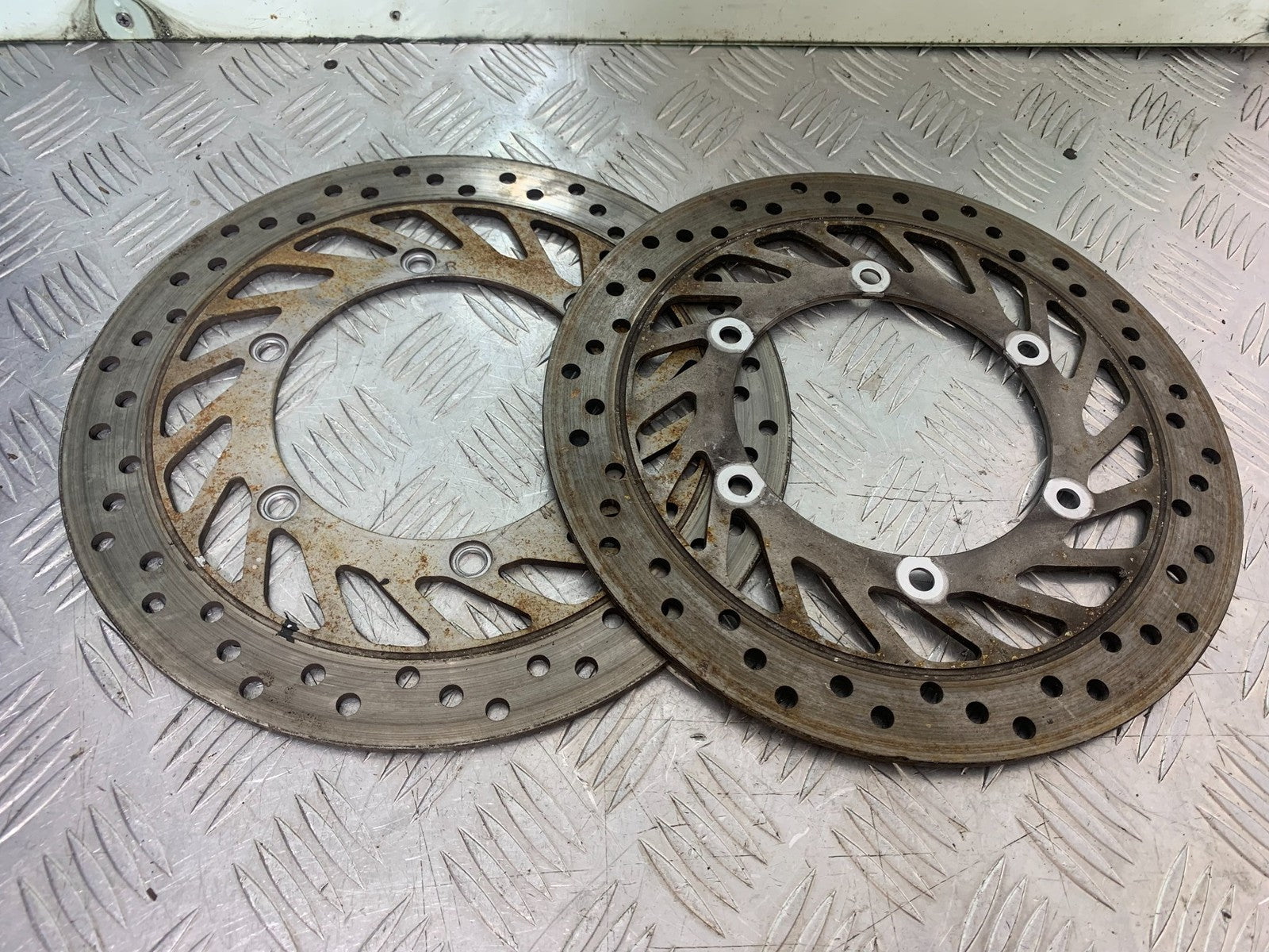HONDA ST1100 PAN EUROPEAN FRONT BRAKE DISCS  YEAR 1993-2001 (CMB1195)