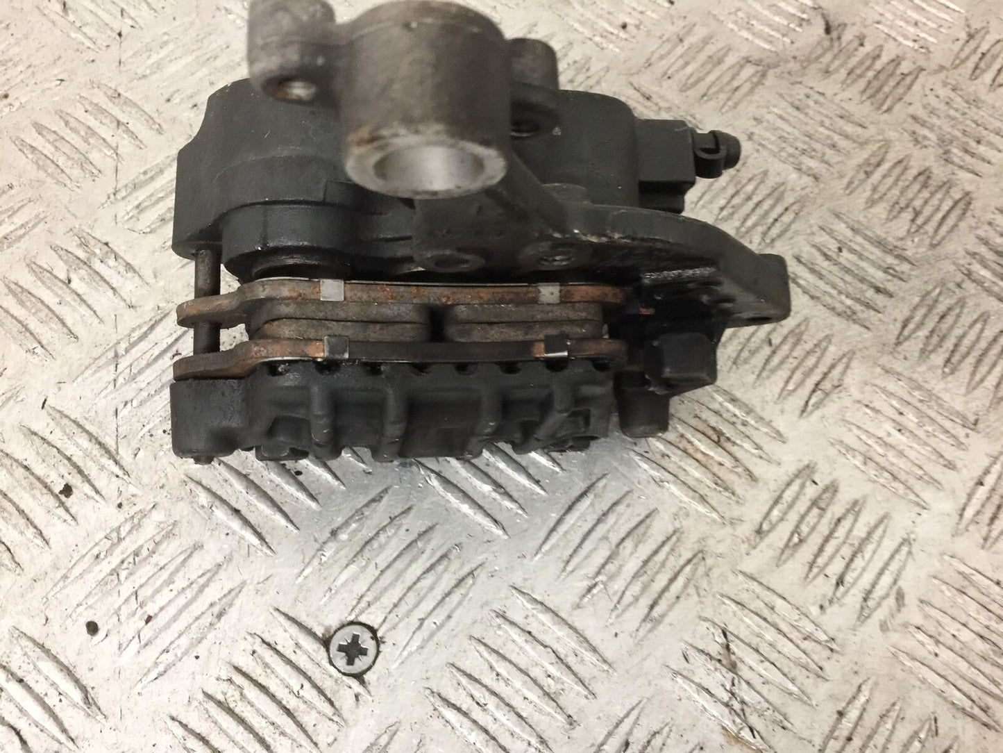 HONDA GL1800 GL 1800 FRONT RIGHT CALIPER   YEAR 2004-10 ABS (STOCK 890)