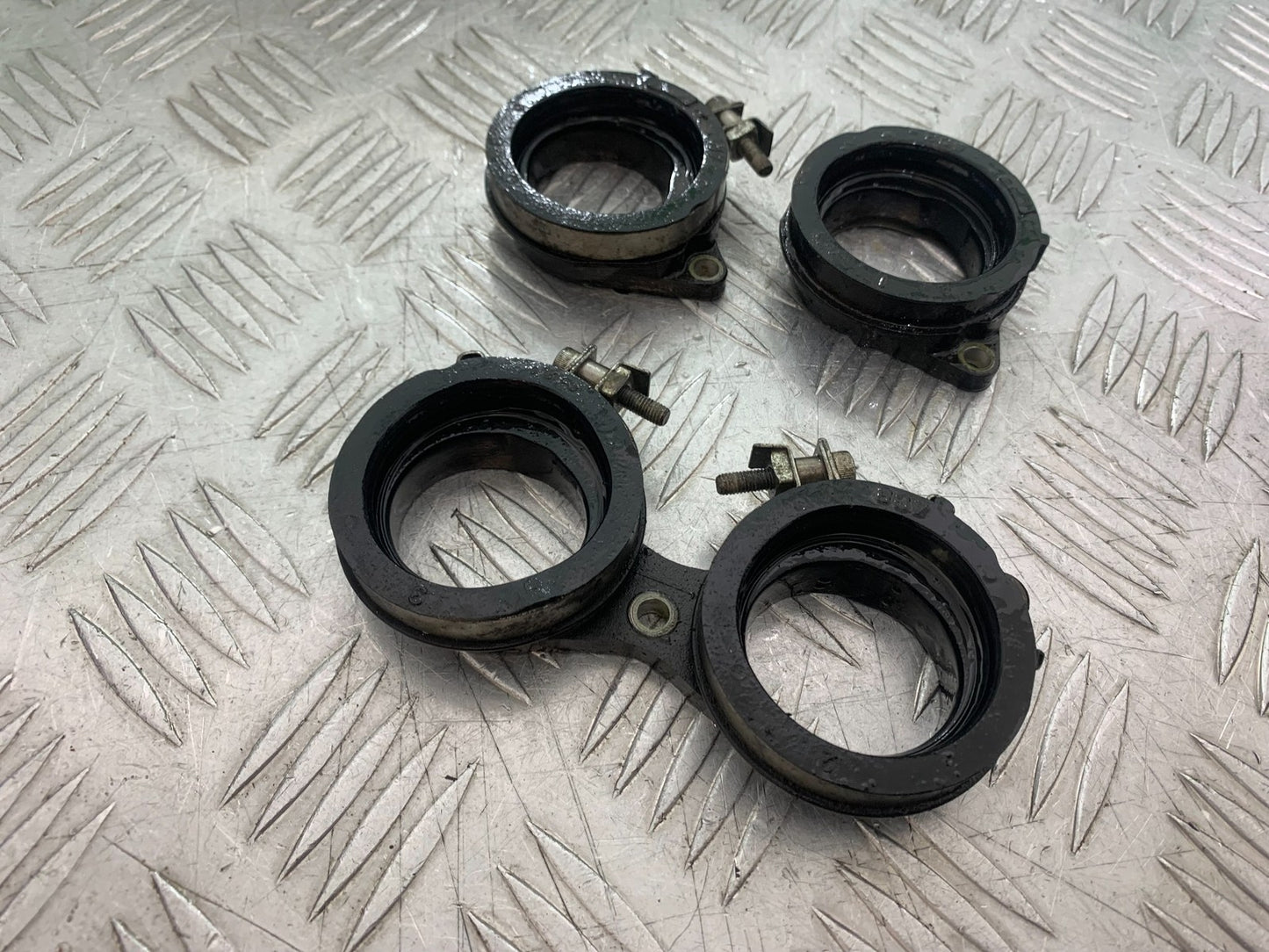 YAMAHA YZF R1 4C8 INJECTOR RUBBERS YEAR 2007-2008 (CMB1237)