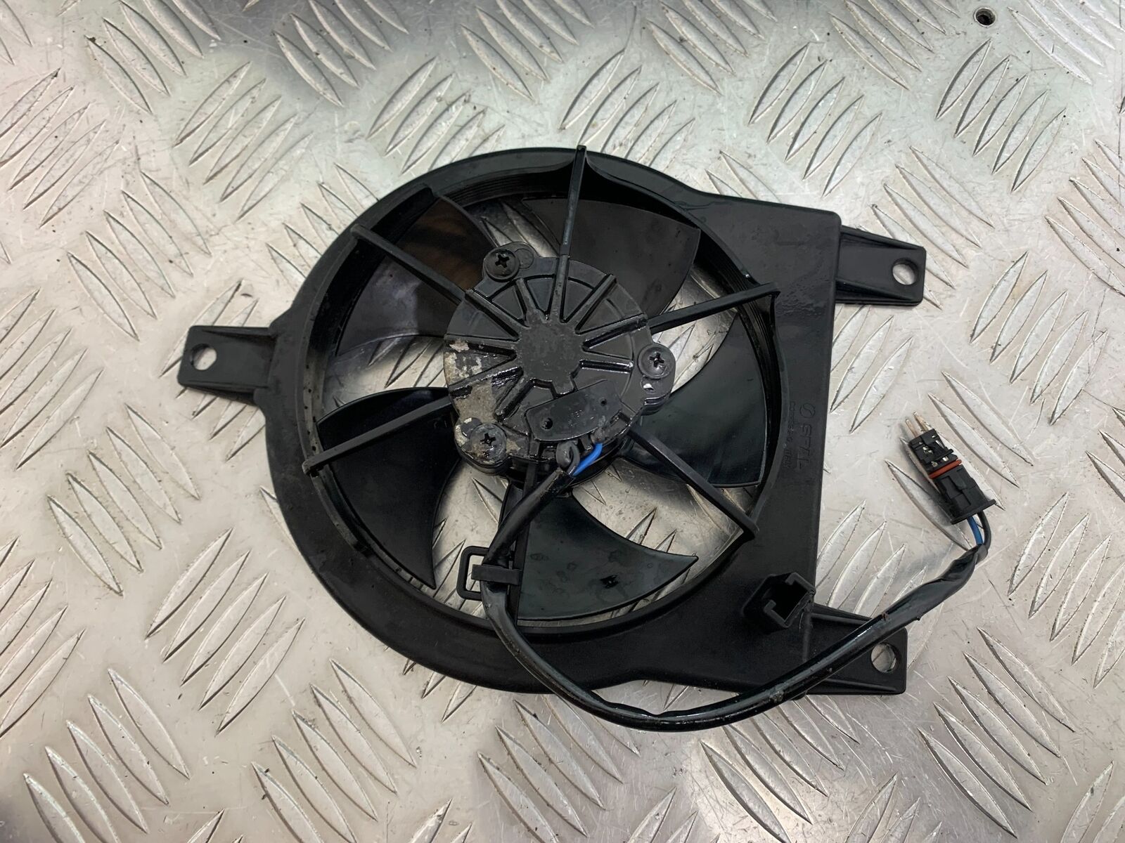 BMW F800 GT RADIATOR FAN  YEAR 2013-2017 (CMB1031)