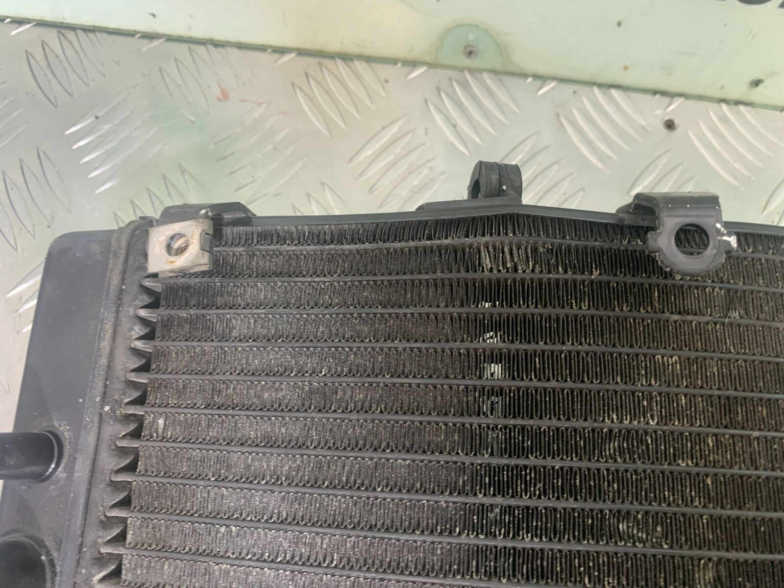 HONDA CBR 929 RRY FIREBLADE RADIATOR  YEAR 2000-01 (CMB1026)