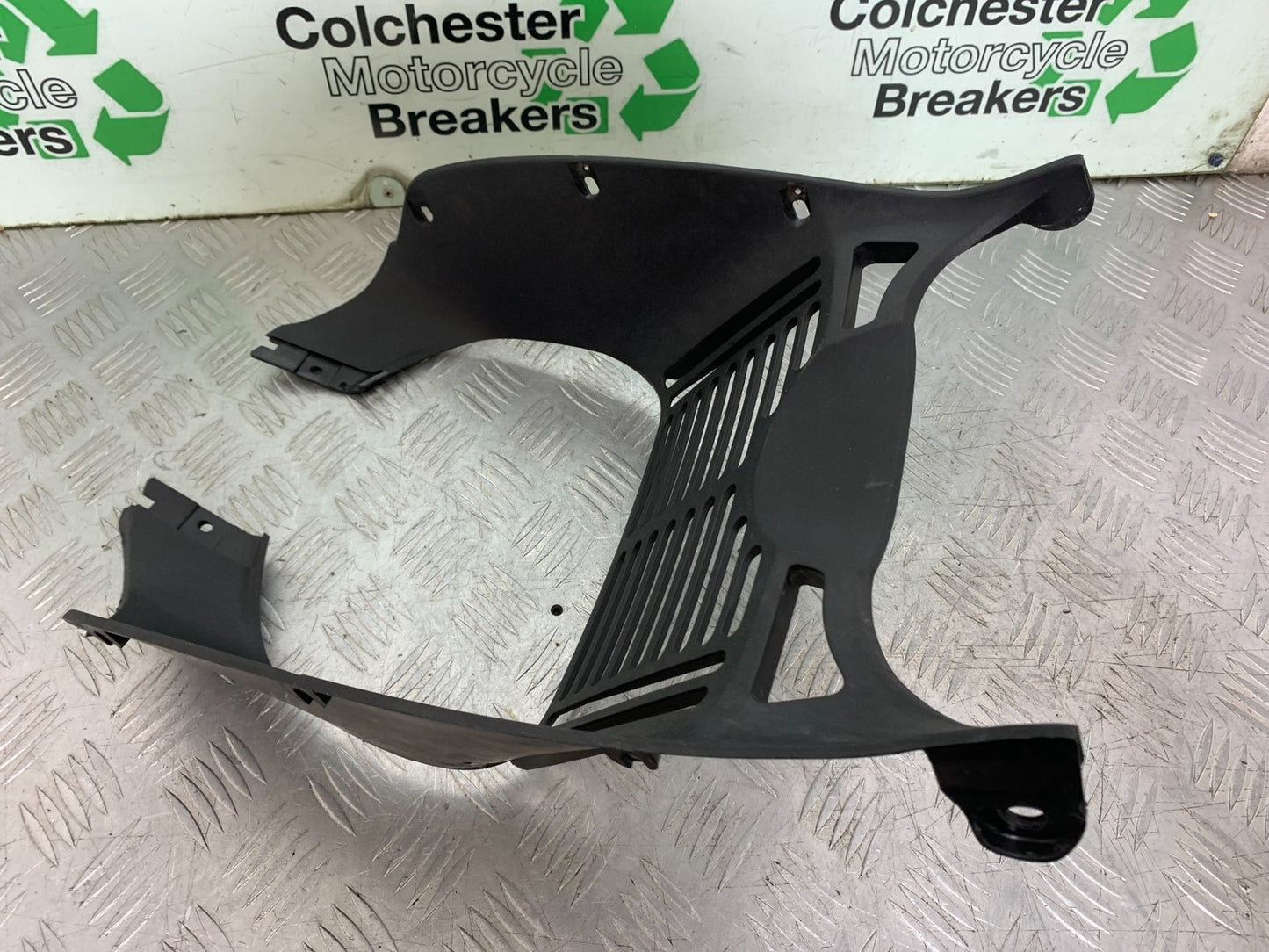 HONDA XL125 VARADERO RADIATOR GRILL YEAR 2001-2006  (CMB1304)