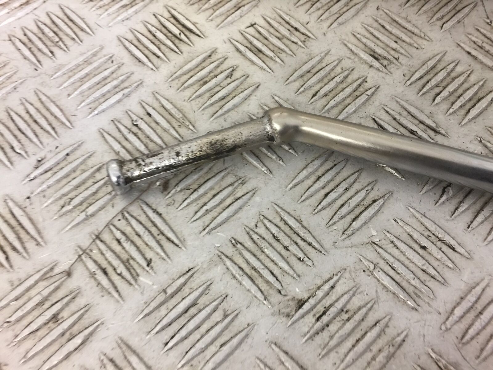 YAMAHA XT125 R XT125 X KICK  STARTER   YEAR 2005-2011  (STOCK 499)