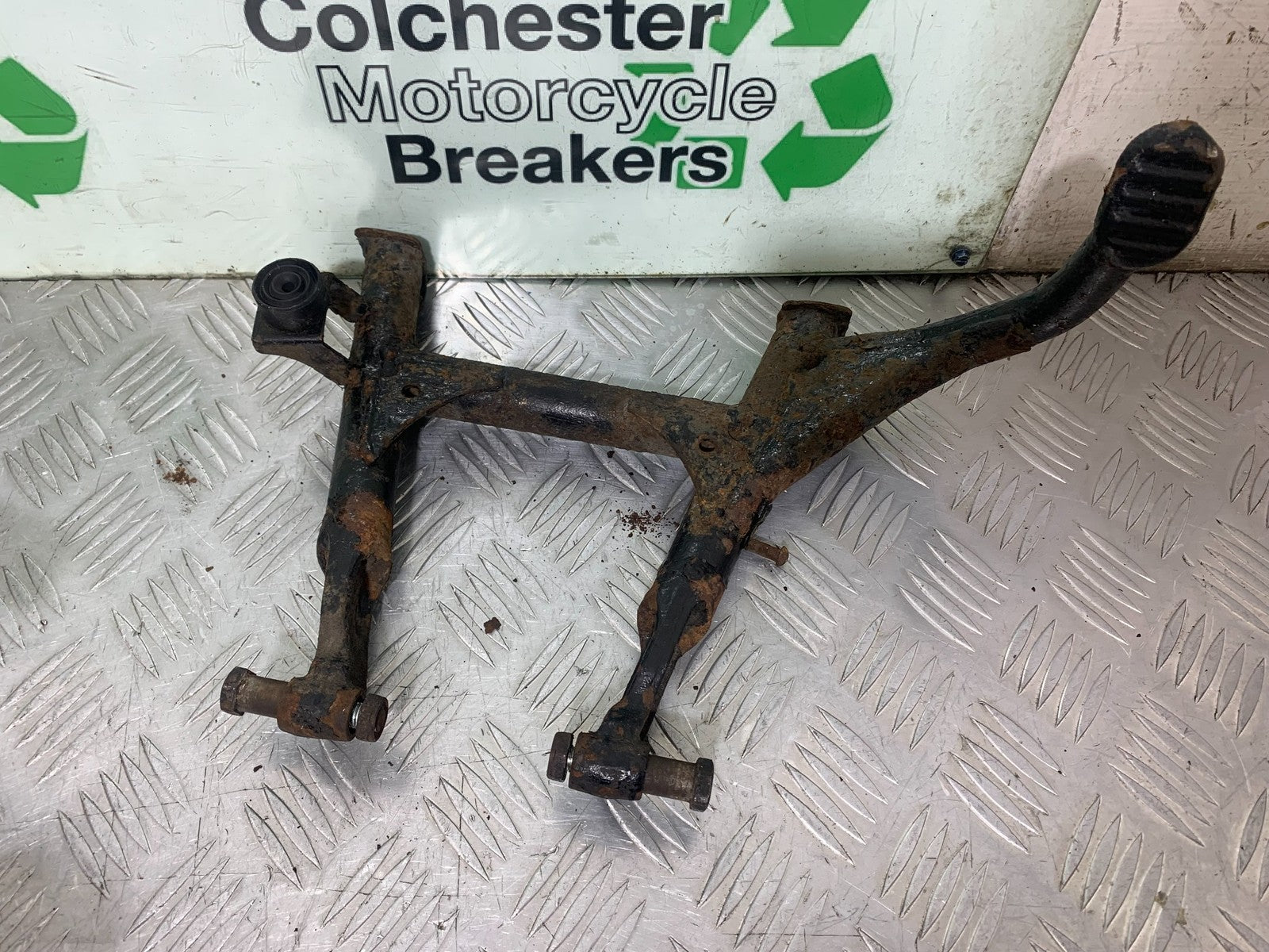 KAWASAKI GTR1400 GTR 1400 CENTER STAND  YEAR 2007-2009 (CMB1306)