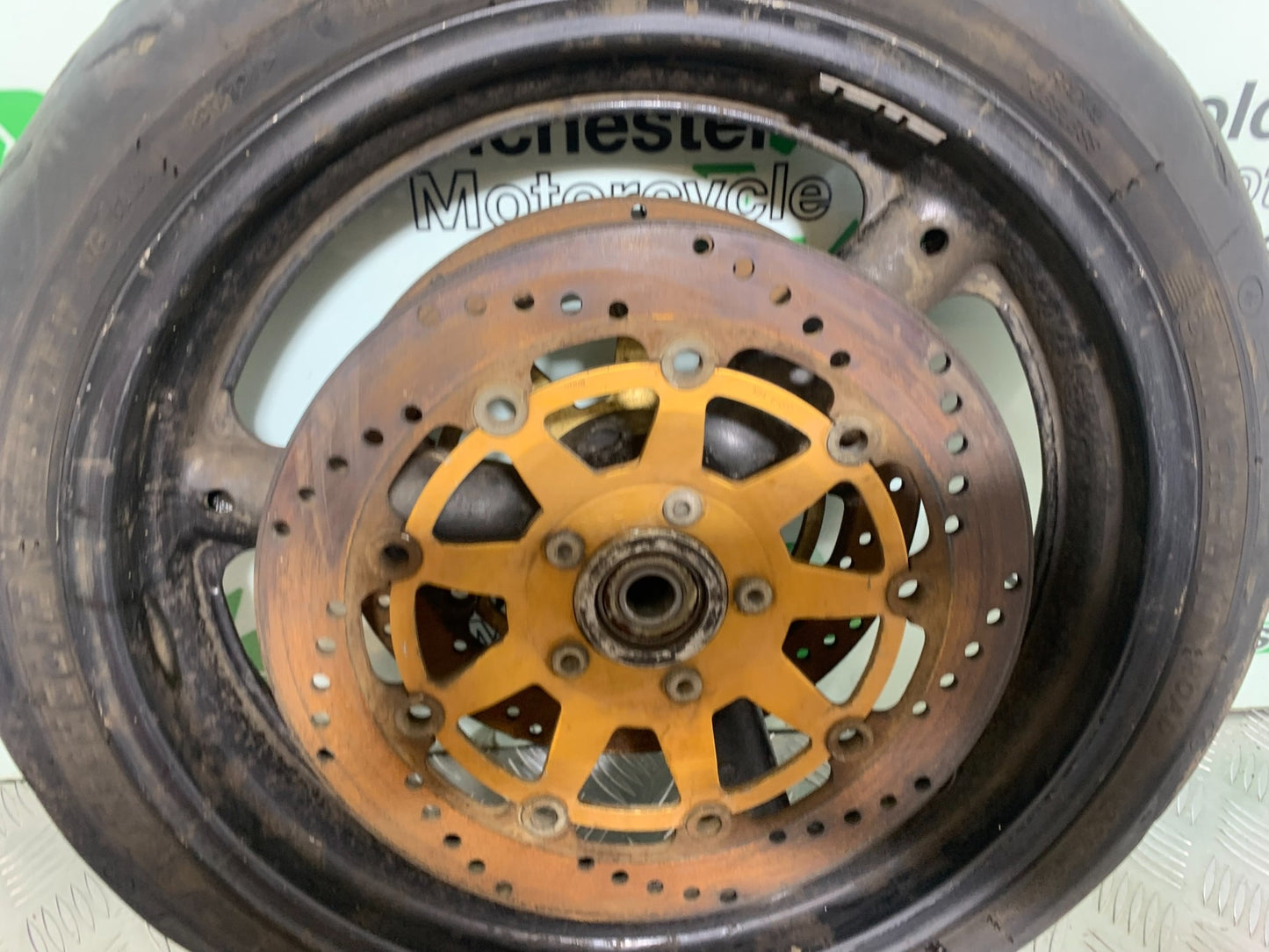 SUZUKI GSF1200  GSF 1200 BANDIT FRONT WHEEL   YEAR 1997-2000 (CMB1149)
