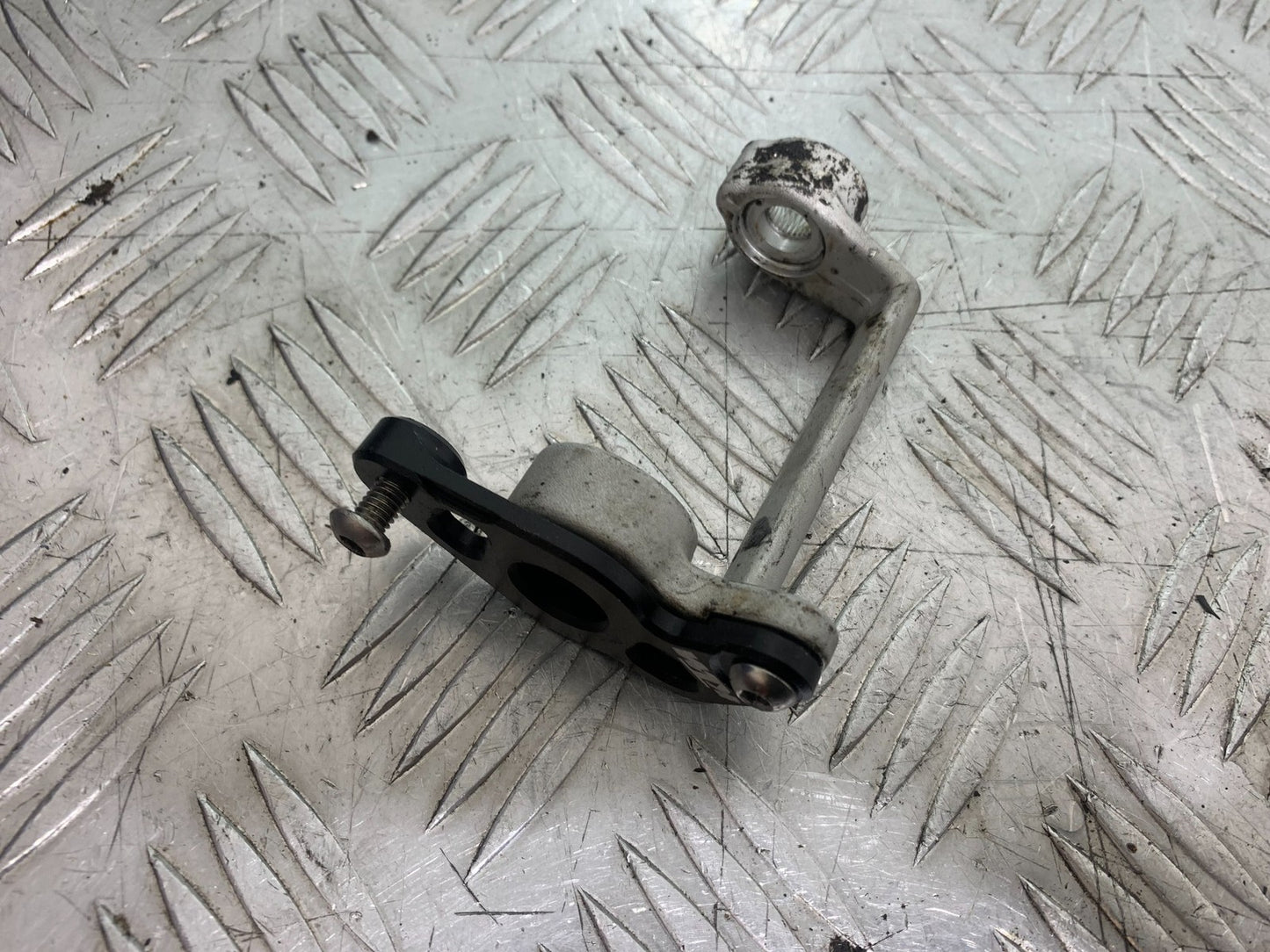 KTM 990 SUPER DUKE BRACKET  YEAR 2007-2011  (CMB1207)