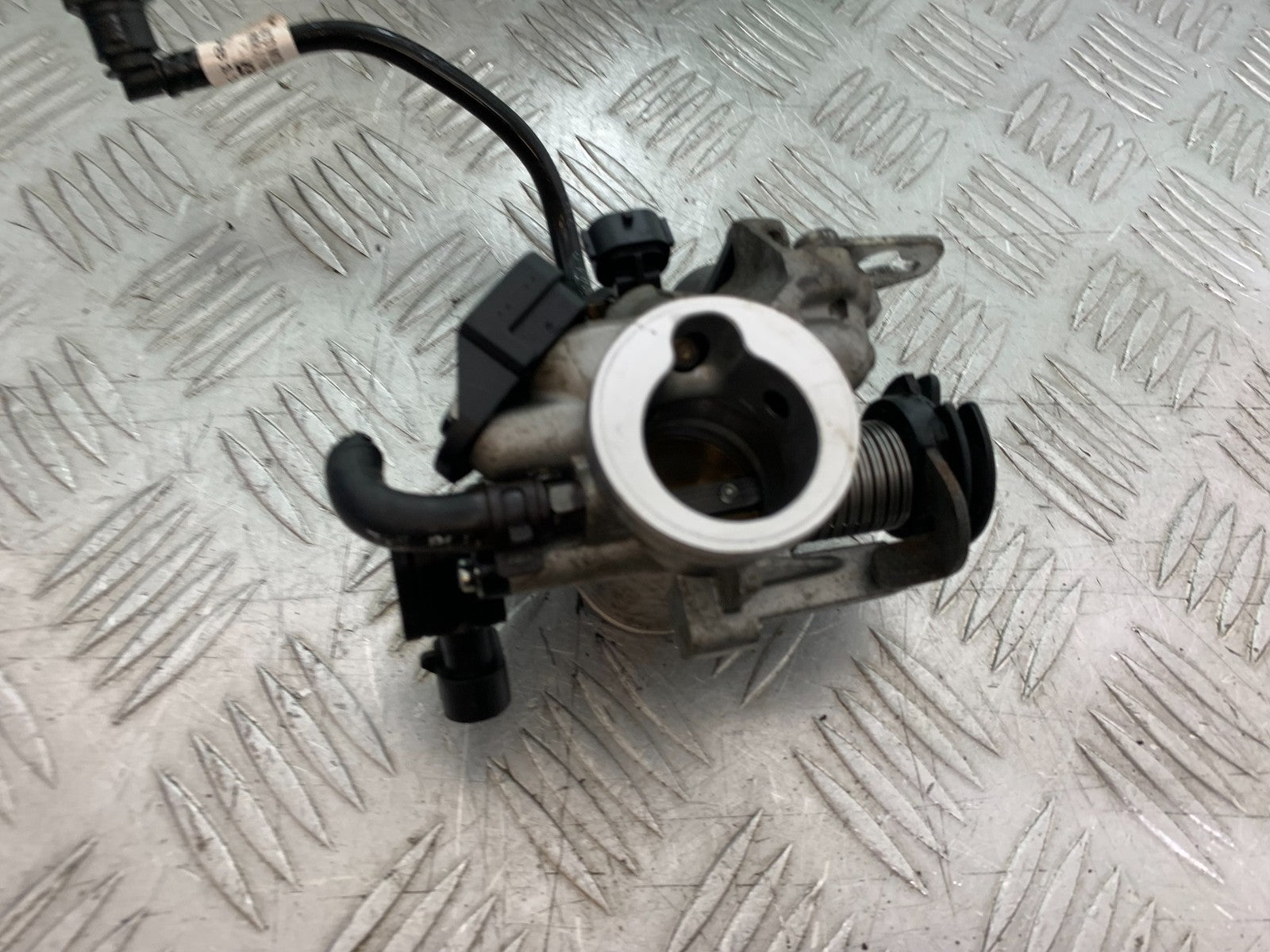 KTM DUKE 125 THROTTLE BODY  YEAR 2017-2022 (CMB1274)