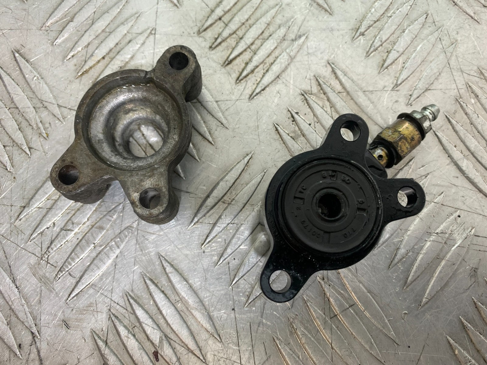 APRILIA RSV1000 RSV 1000 MILLE CLUTCH SLAVE CYLINDER  1998- 2003 (CMB1184)