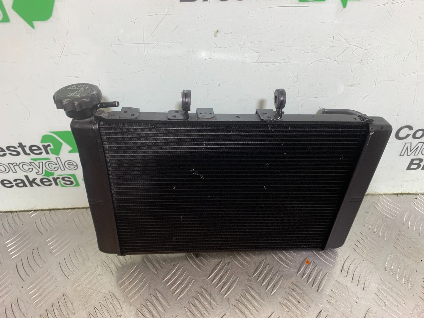 TRIUMPH TRIDENT 660 RADIATOR  YEAR 2021-2024 (CMB1295)