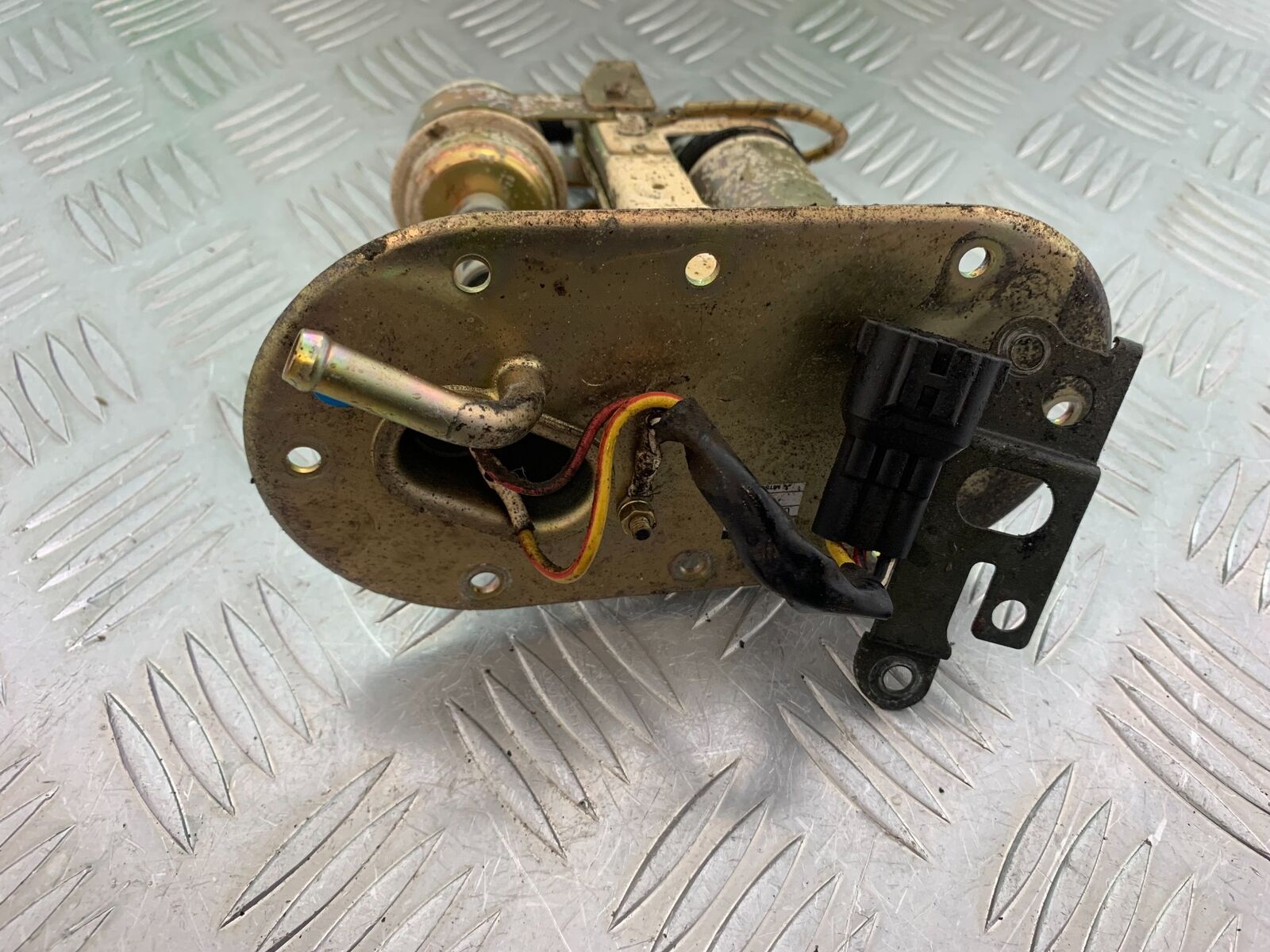 KAWASAKI ZX12R ZX12 R PETROL PUMP  YEAR 2000-01 (CMB1038)