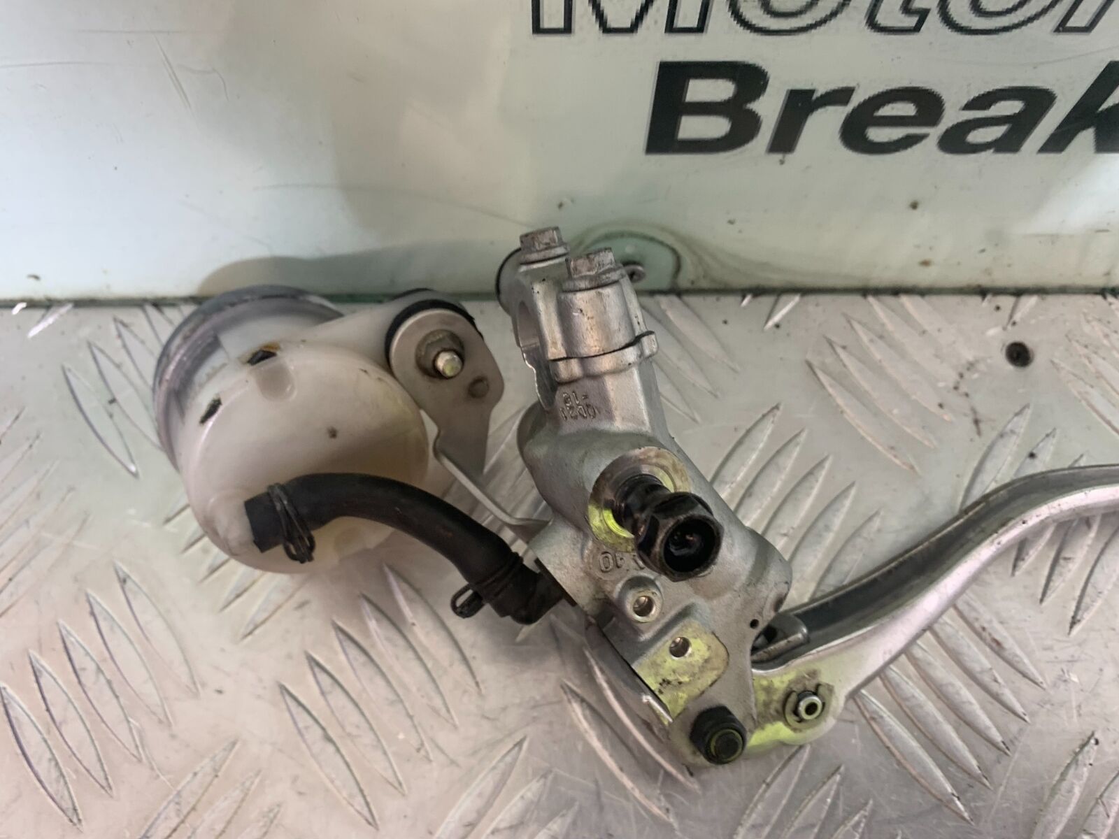 KTM 990 SUPERMOTO T FRONT BRAKE MASTER CYLINDER   YEAR 2010-2011  (CMB1127)