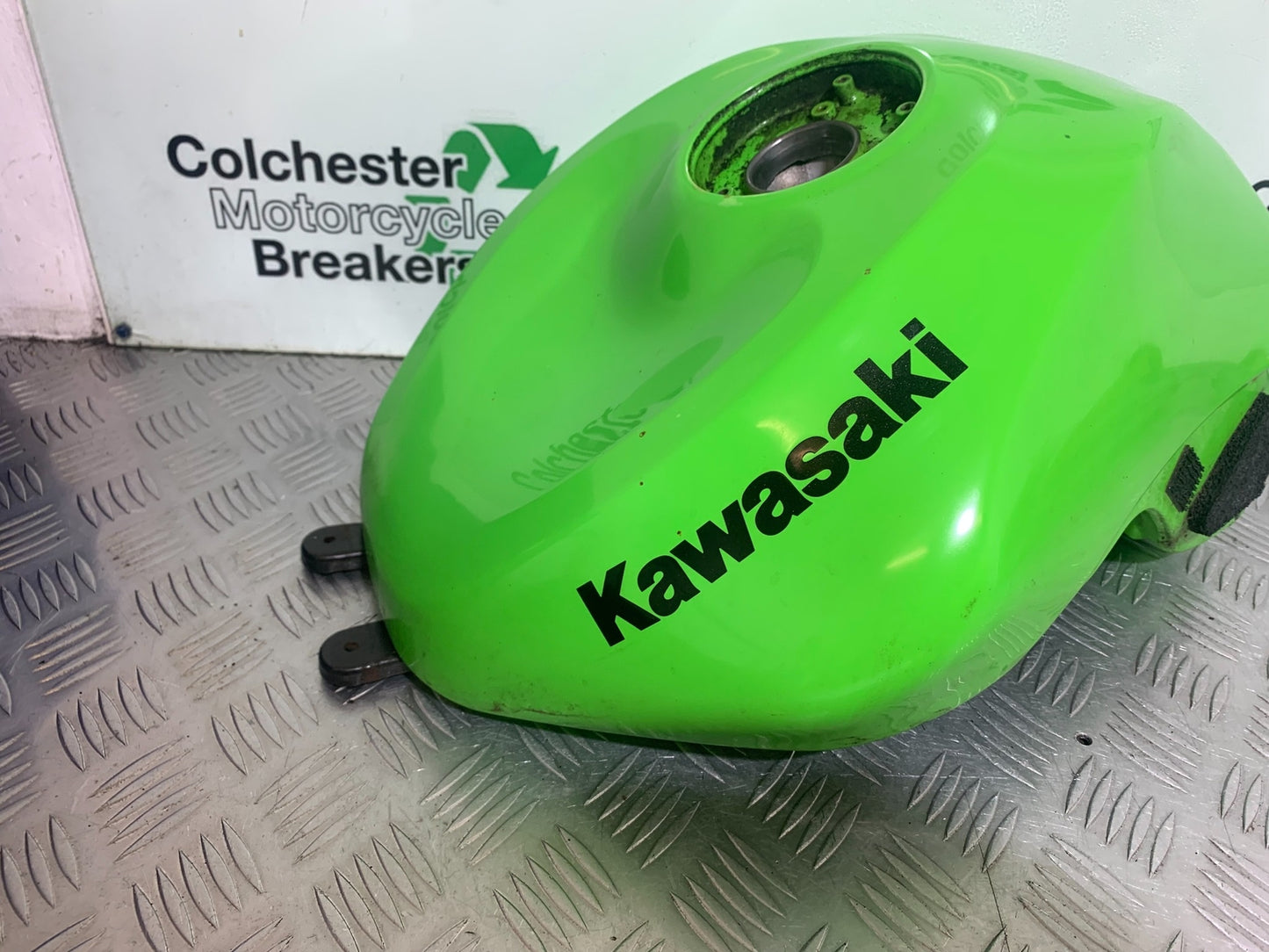 KAWASAKI ZX6R PETROL TANK  YEAR 2009-2012 (CMB1136)
