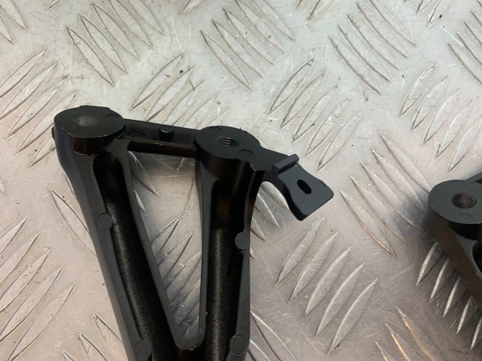 YAMAHA XSR900 XSR 900 REAR HANGERS AND PEGS  YEAR 2021-2022 (CMB1073)