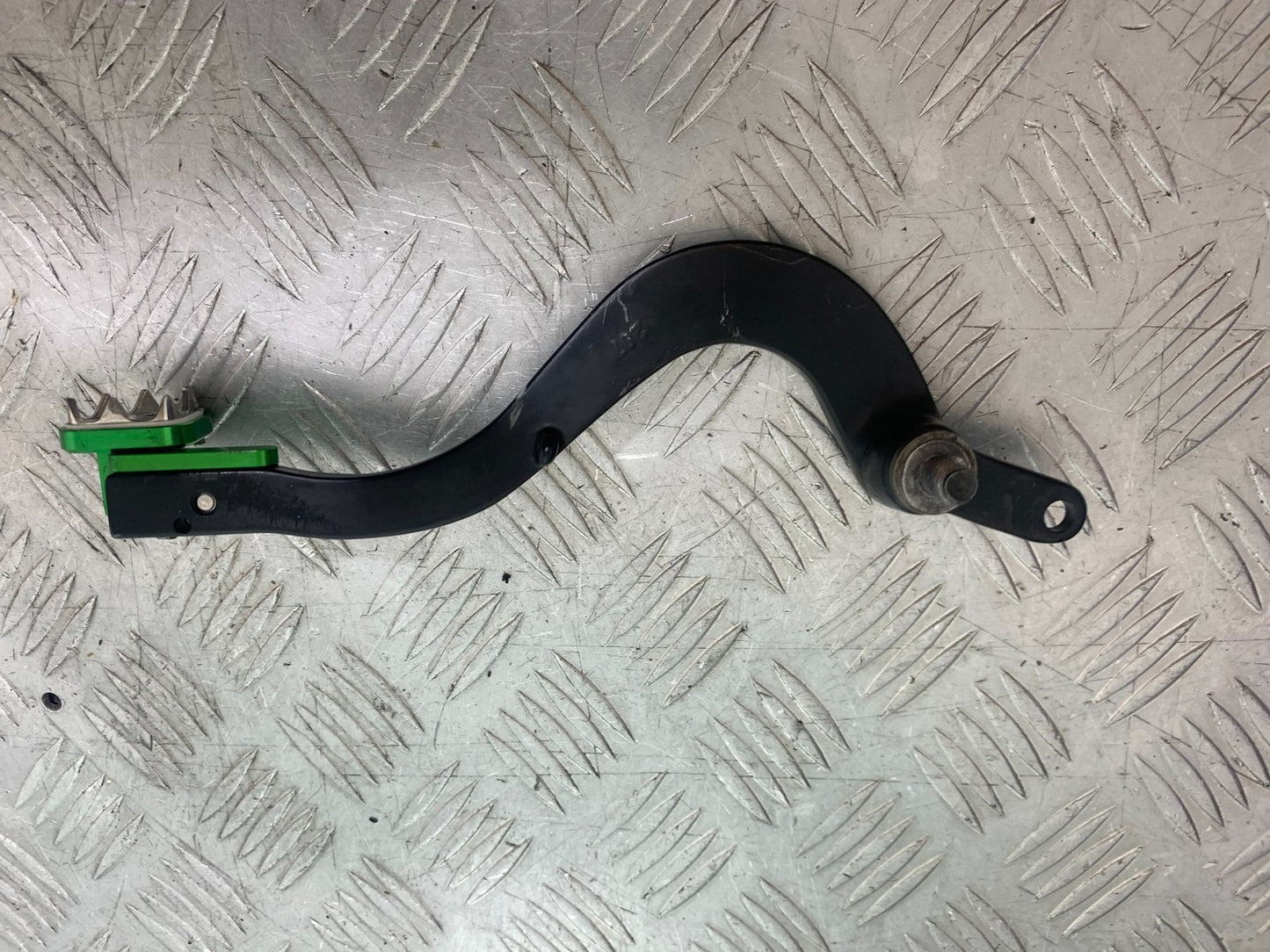 KAWASAKI KXF250 KXF 250 REAR BRAKE PEDAL  YEAR 2006-2008 (CMB1309)